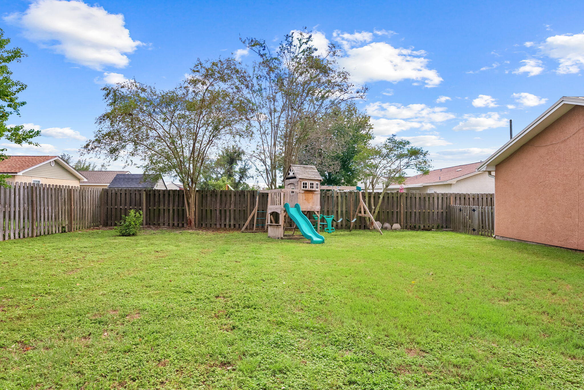 NO RECORDED SUBDIVISION - Residential