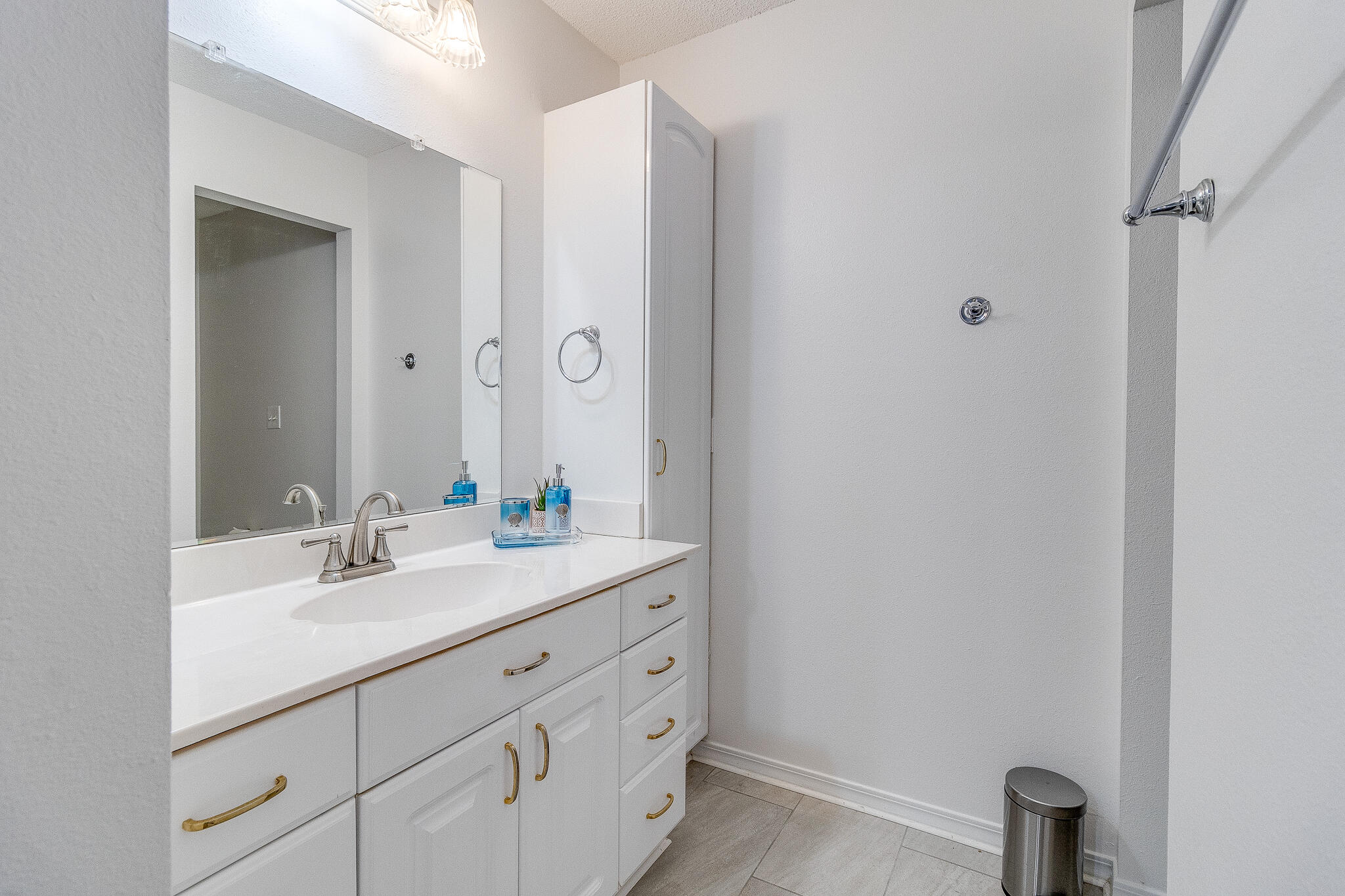 MARCUS POINTE - Residential