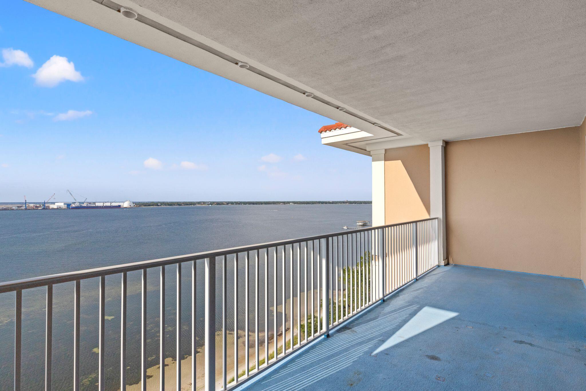 MAGNOLIA BAY CLUB T/H PH 1 - Residential