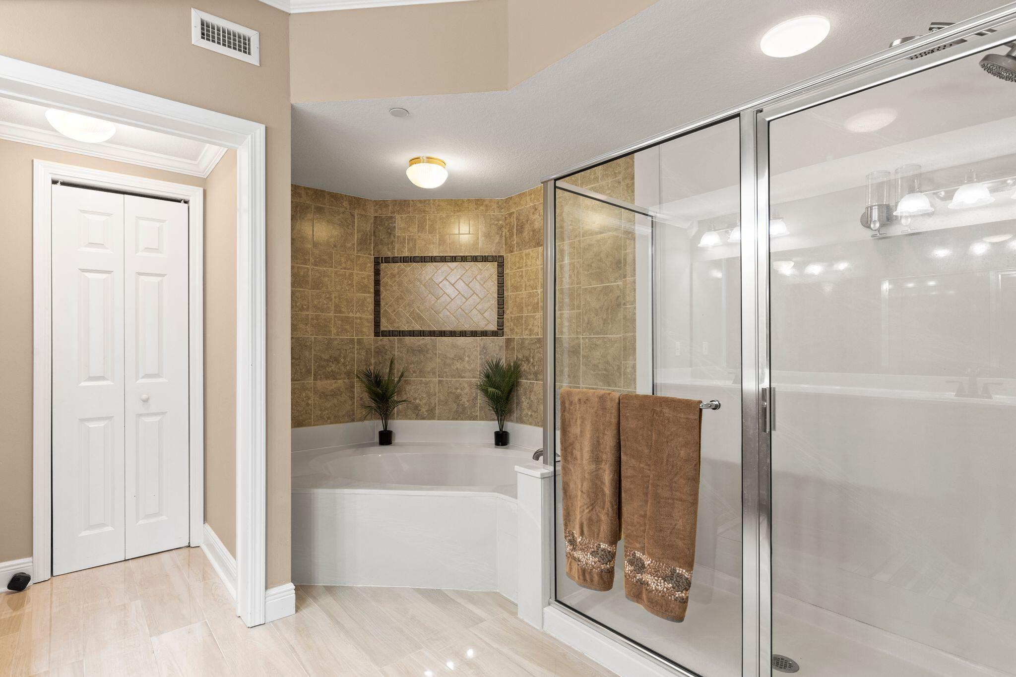 MAGNOLIA BAY CLUB T/H PH 1 - Residential
