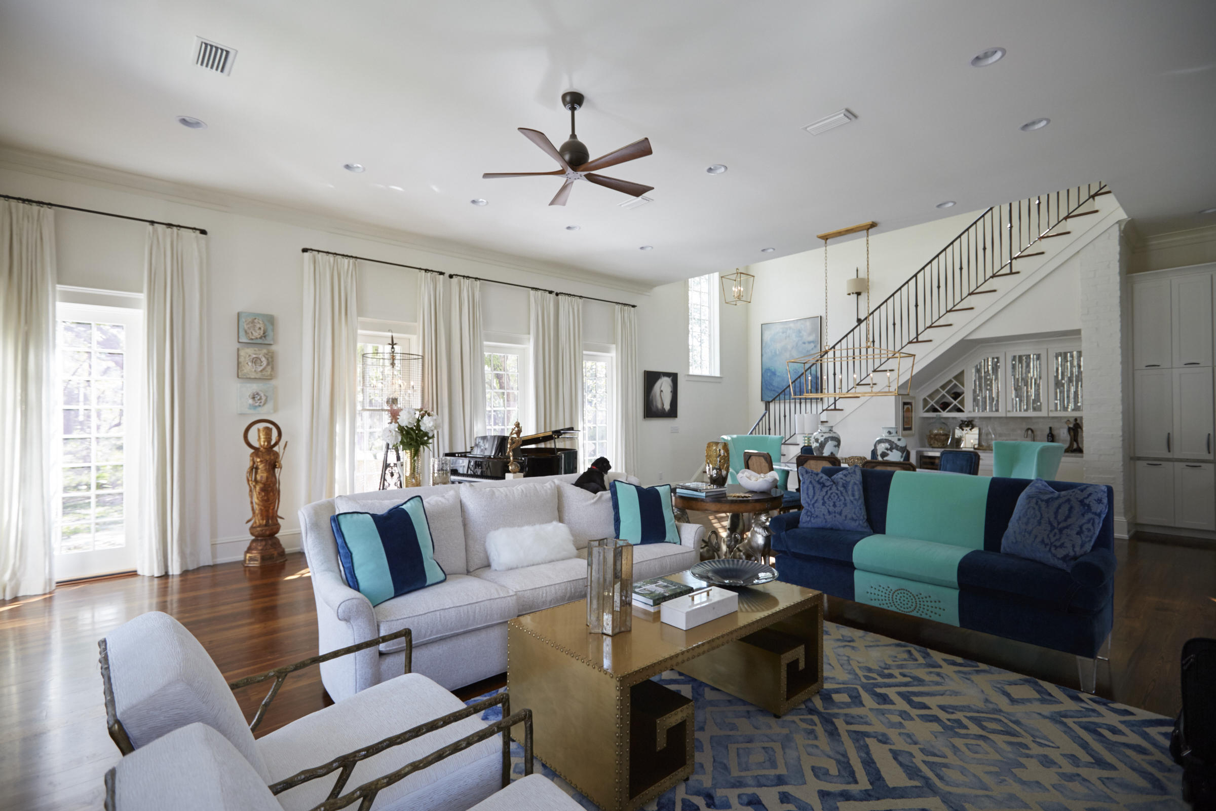 CHURCHILL OAKS - Residential