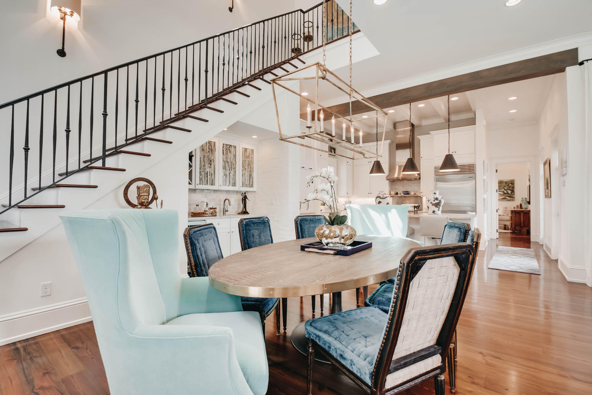 CHURCHILL OAKS - Residential