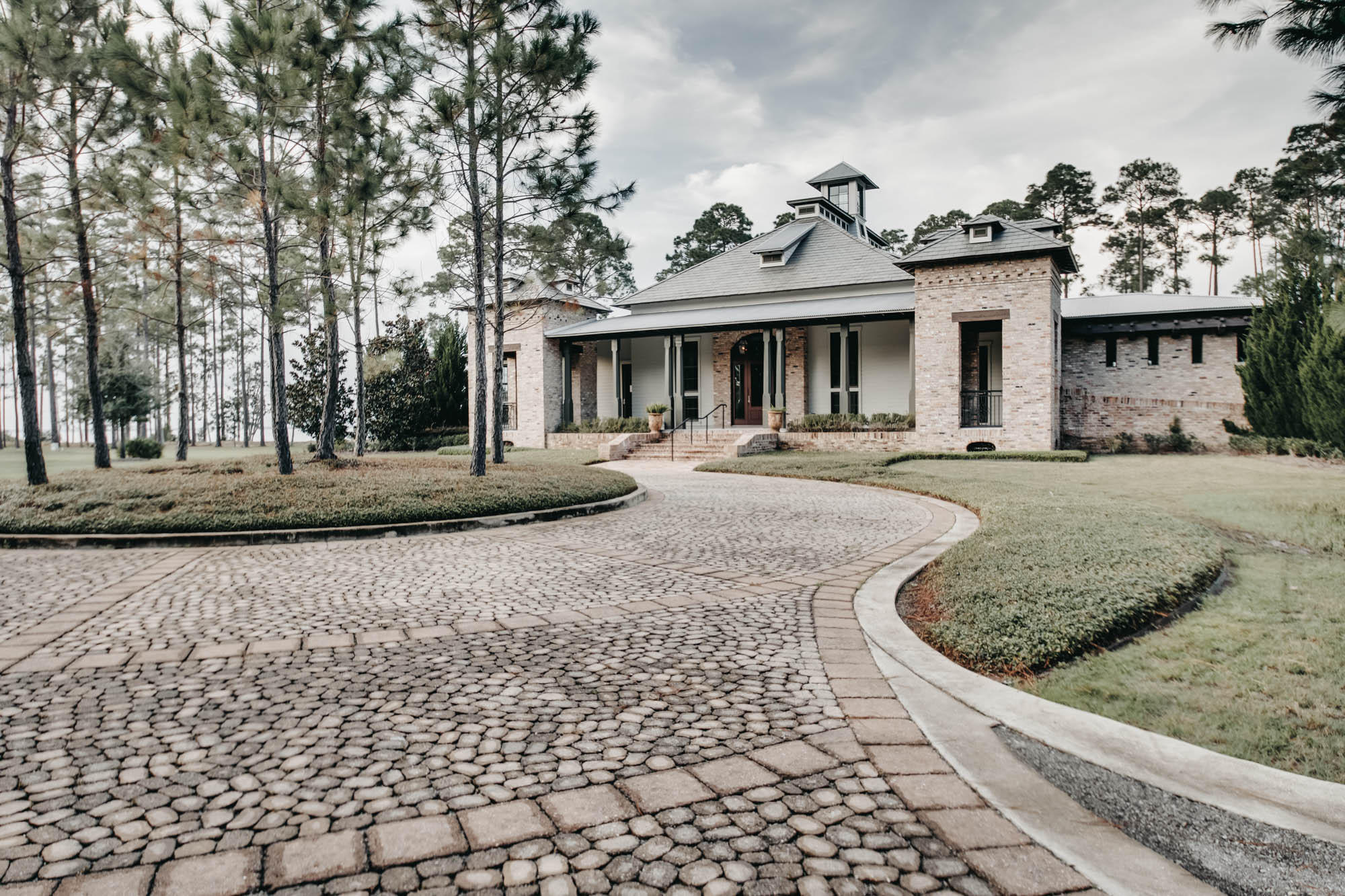 CHURCHILL OAKS - Residential