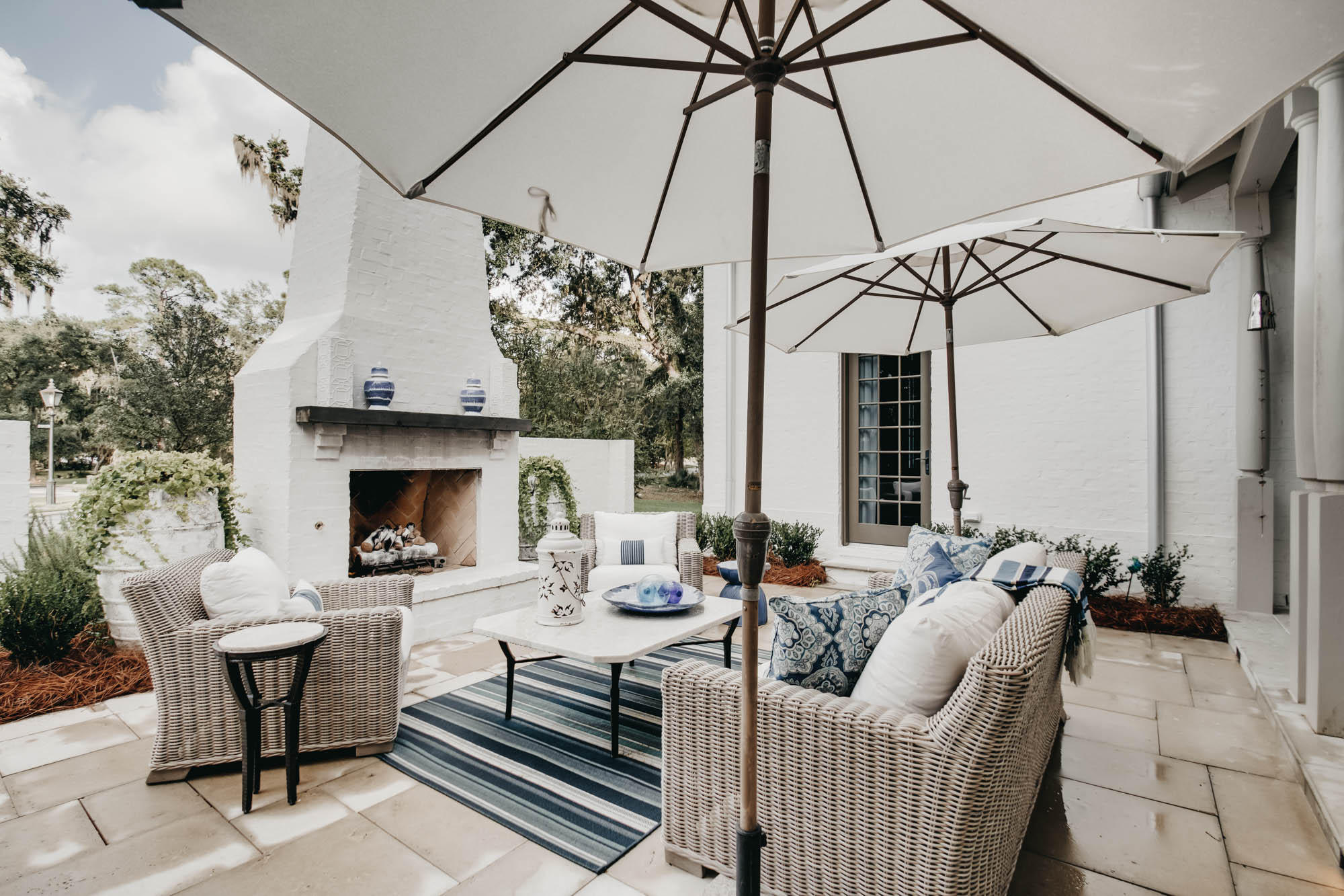 CHURCHILL OAKS - Residential