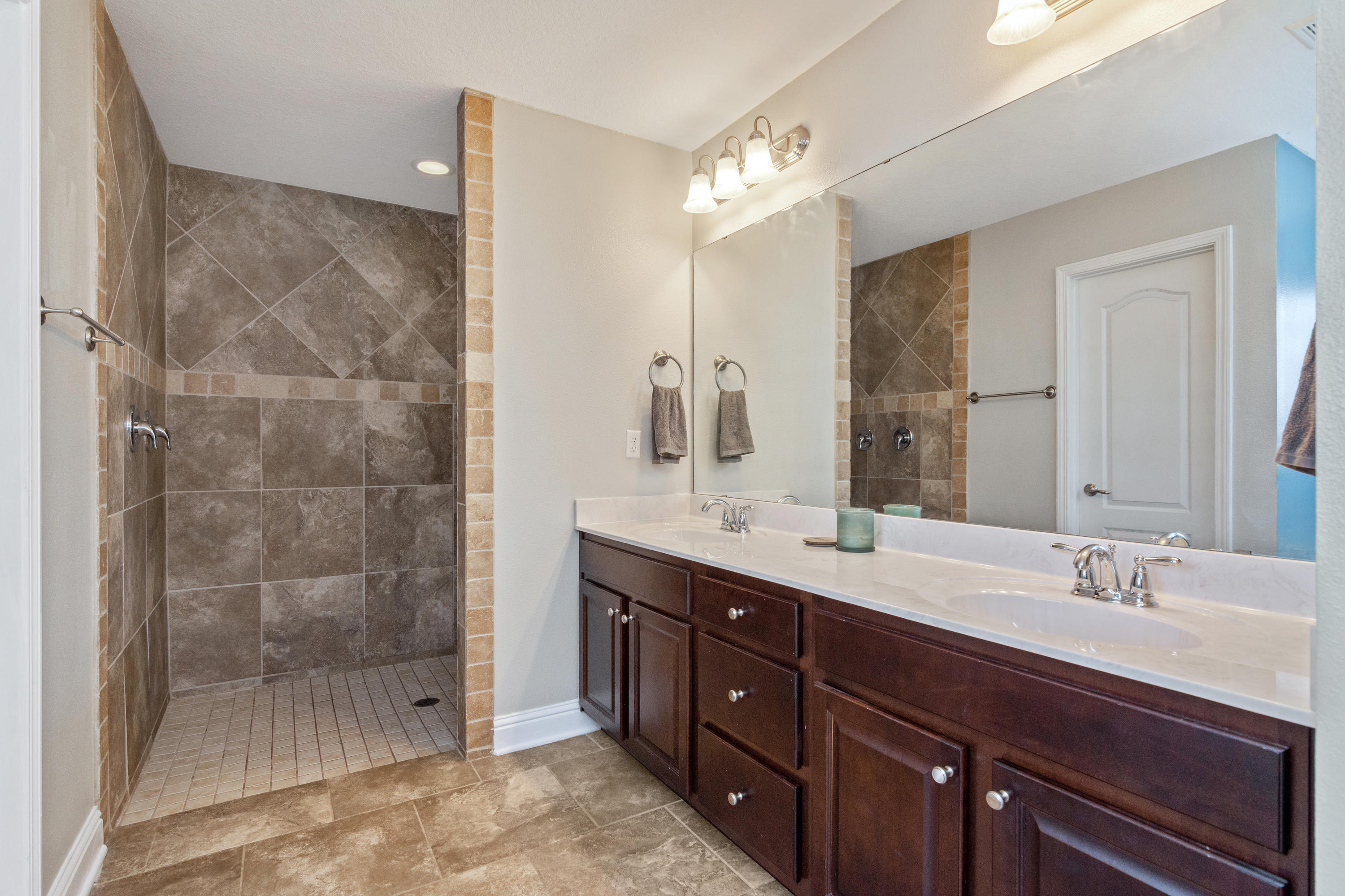 BROOKE ESTATES PH III - Residential