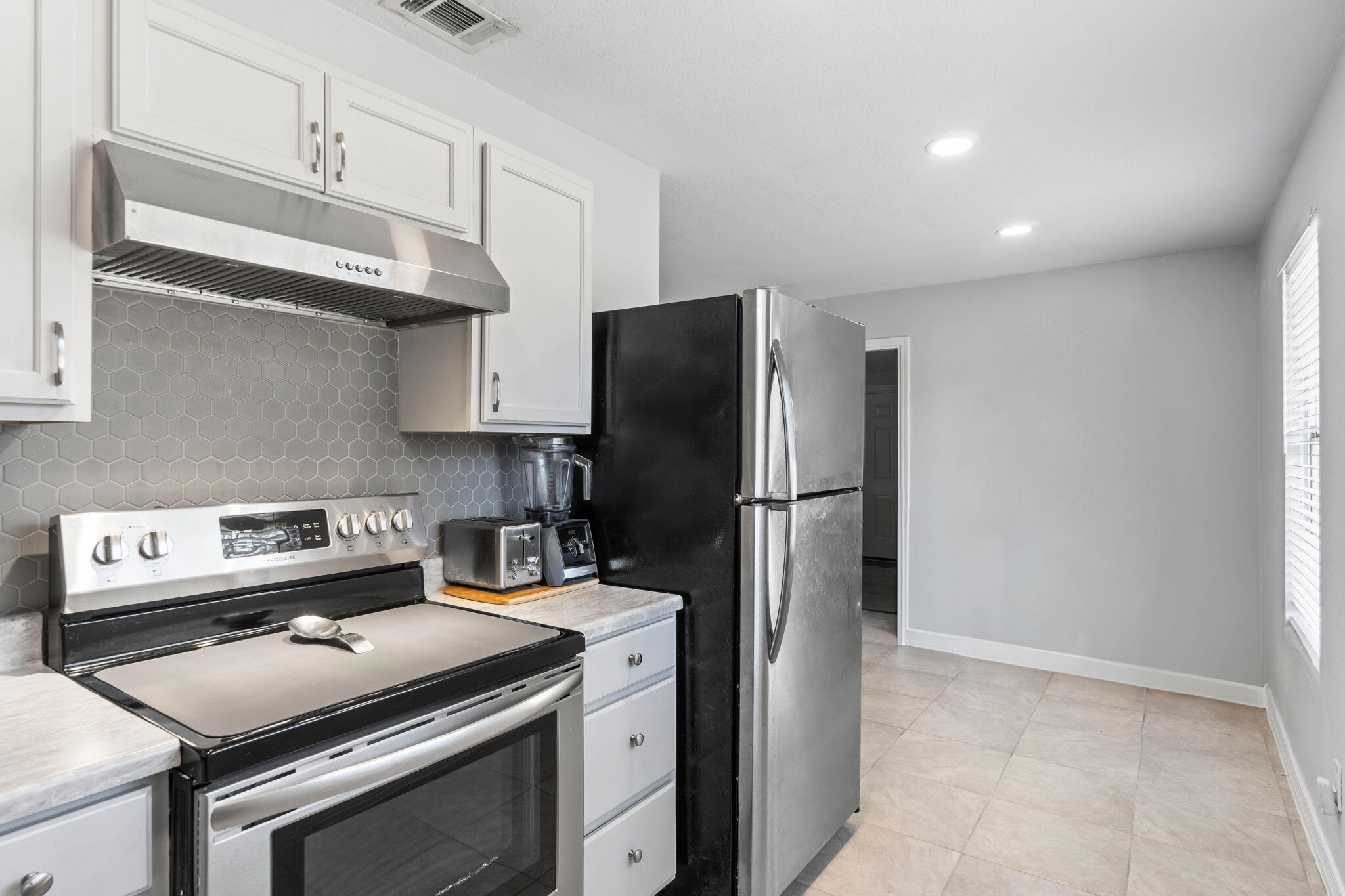 MONTCLAIR - Residential