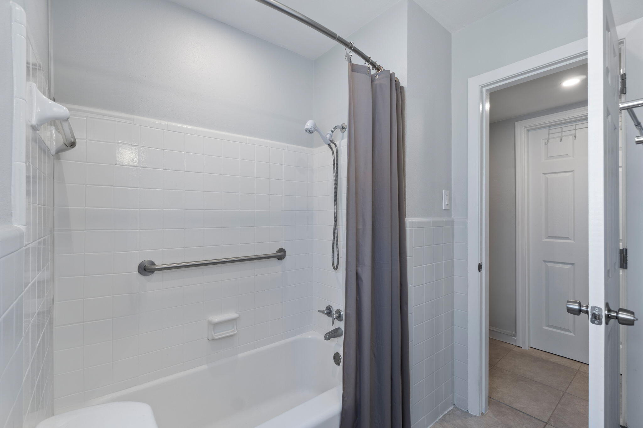 MONTCLAIR - Residential
