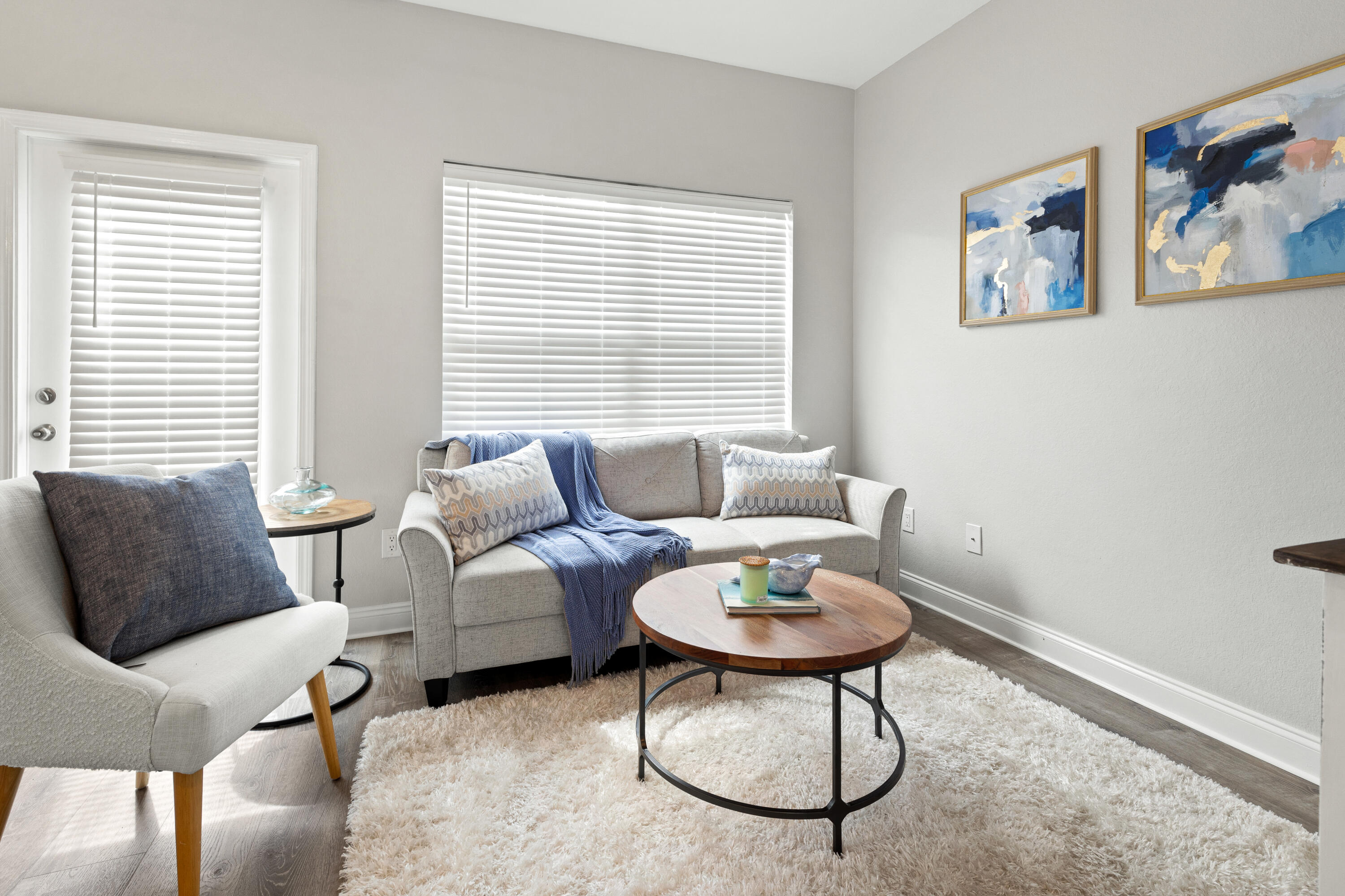 EAGLE BAY - Residential Lease