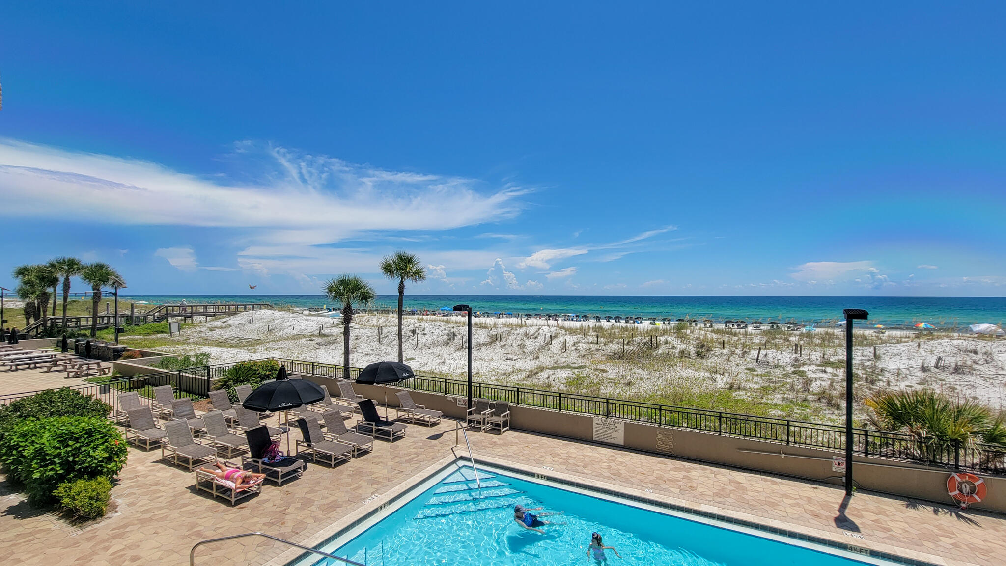 BREAKERS OF FWB PH 1 - Residential