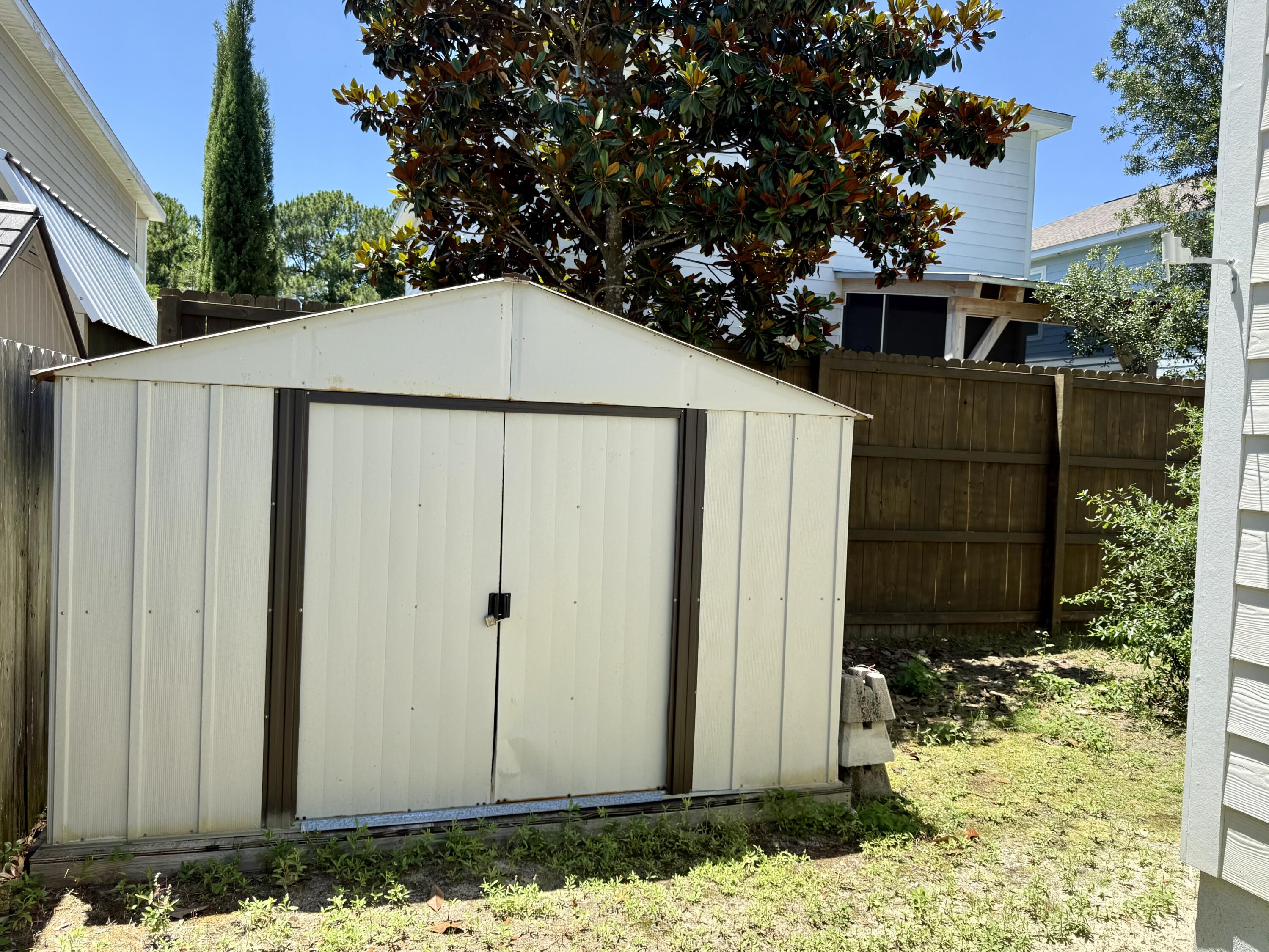 Mosaic Oaks - Residential Lease