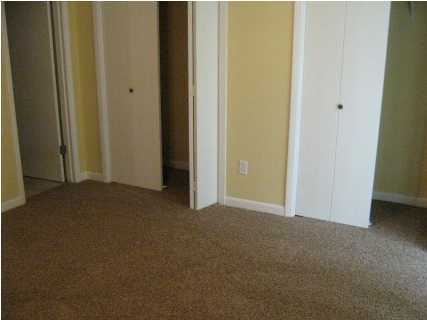 BIENVILLE SQUARE T/H - Residential Lease