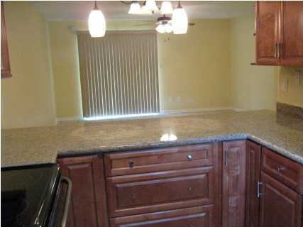 BIENVILLE SQUARE T/H - Residential Lease