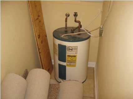 BIENVILLE SQUARE T/H - Residential Lease