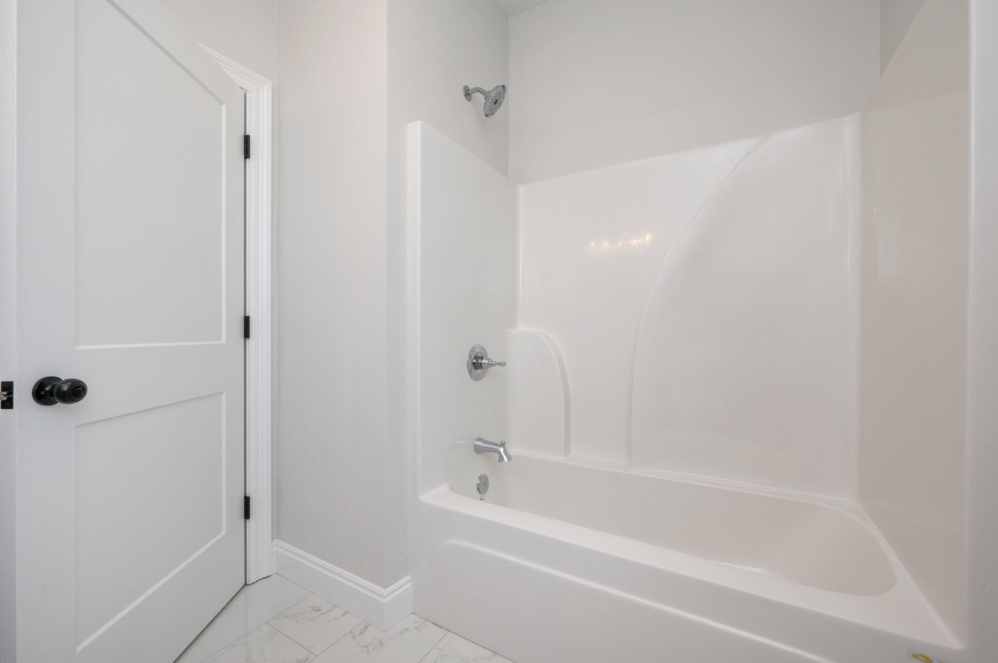 HOMEWOOD EST - Residential