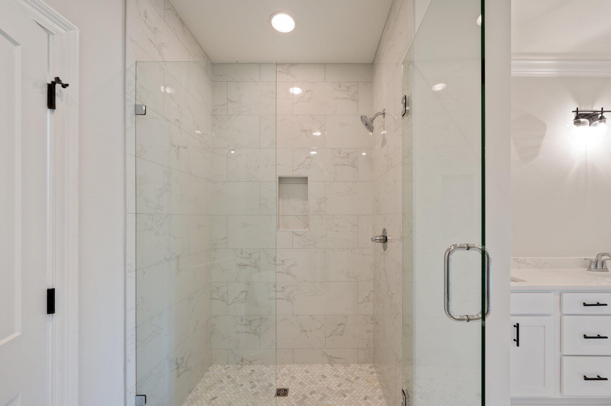 HOMEWOOD EST - Residential