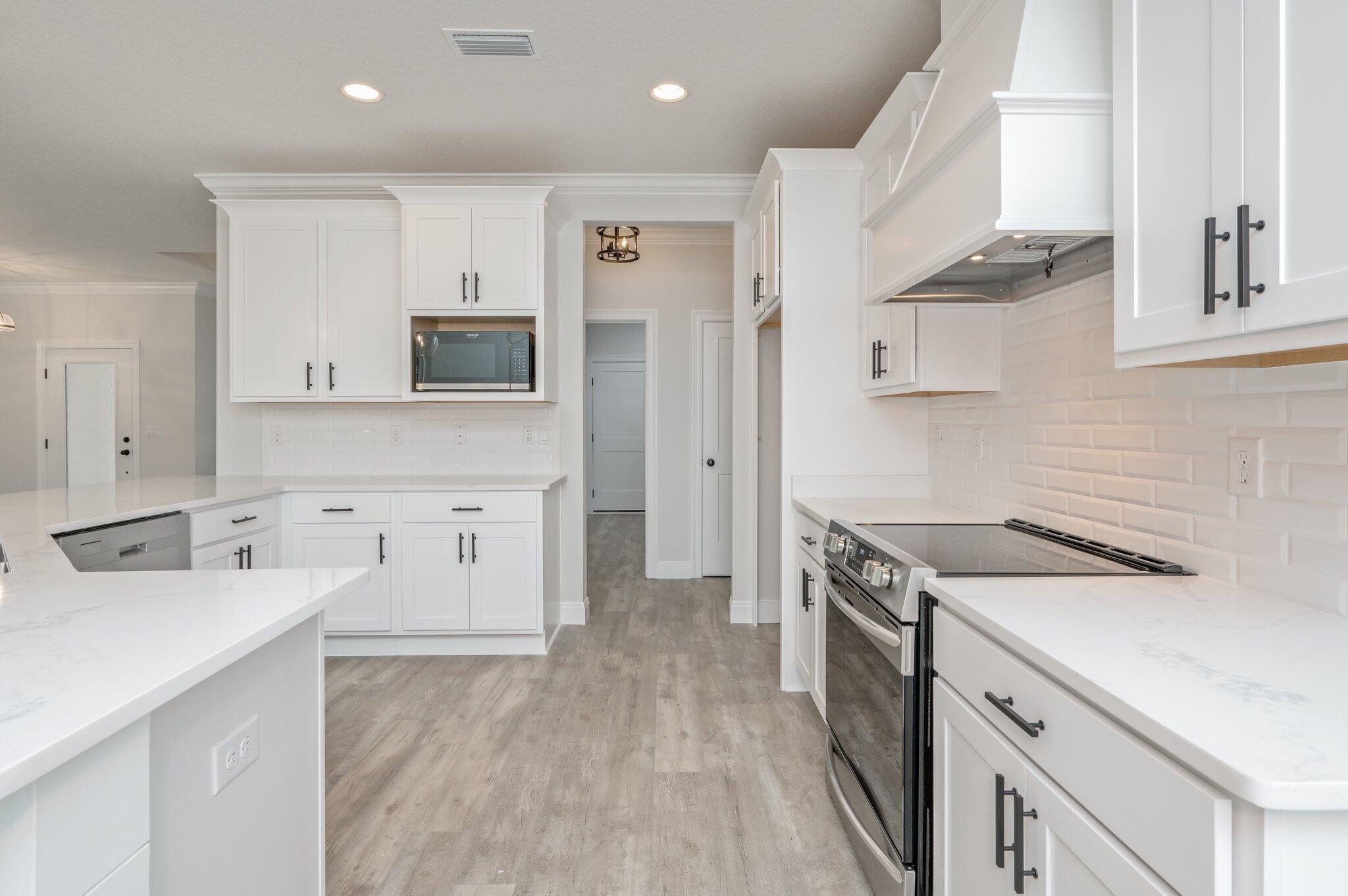 HOMEWOOD EST - Residential