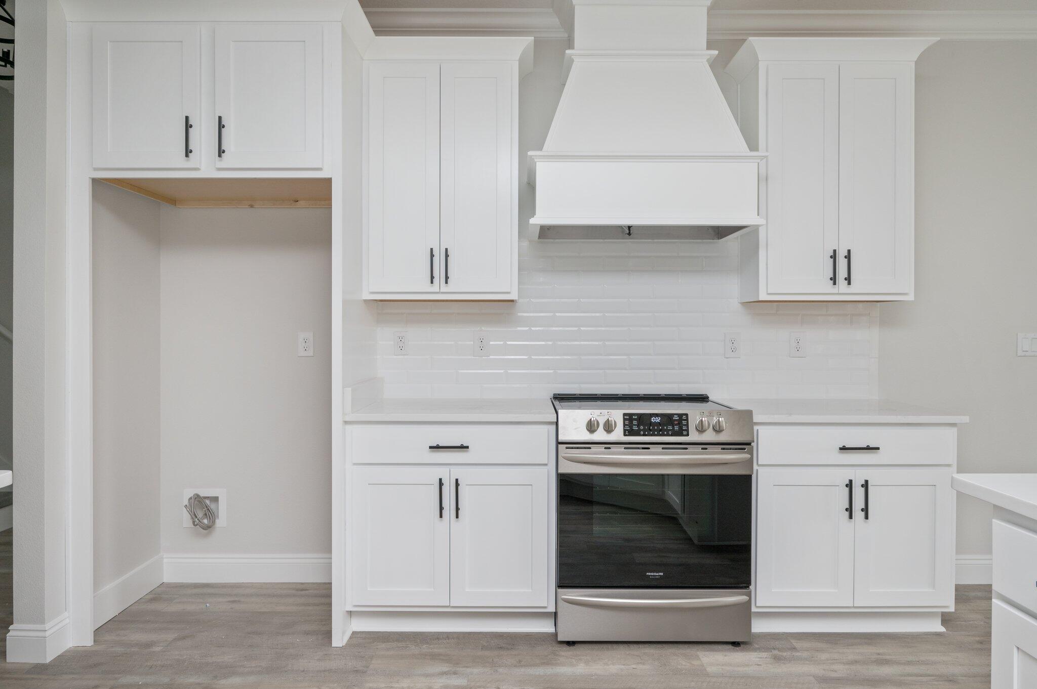 HOMEWOOD EST - Residential