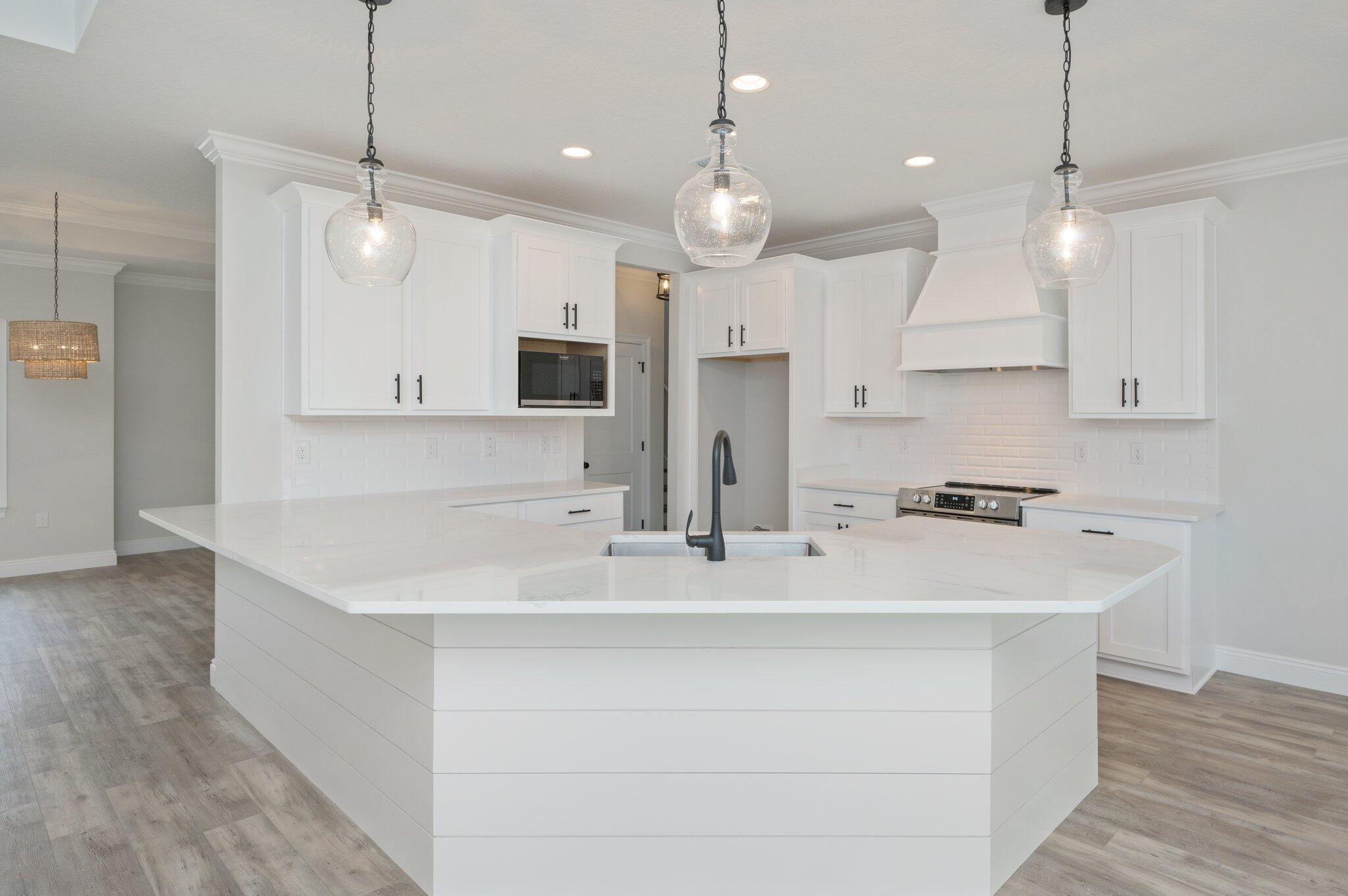 HOMEWOOD EST - Residential