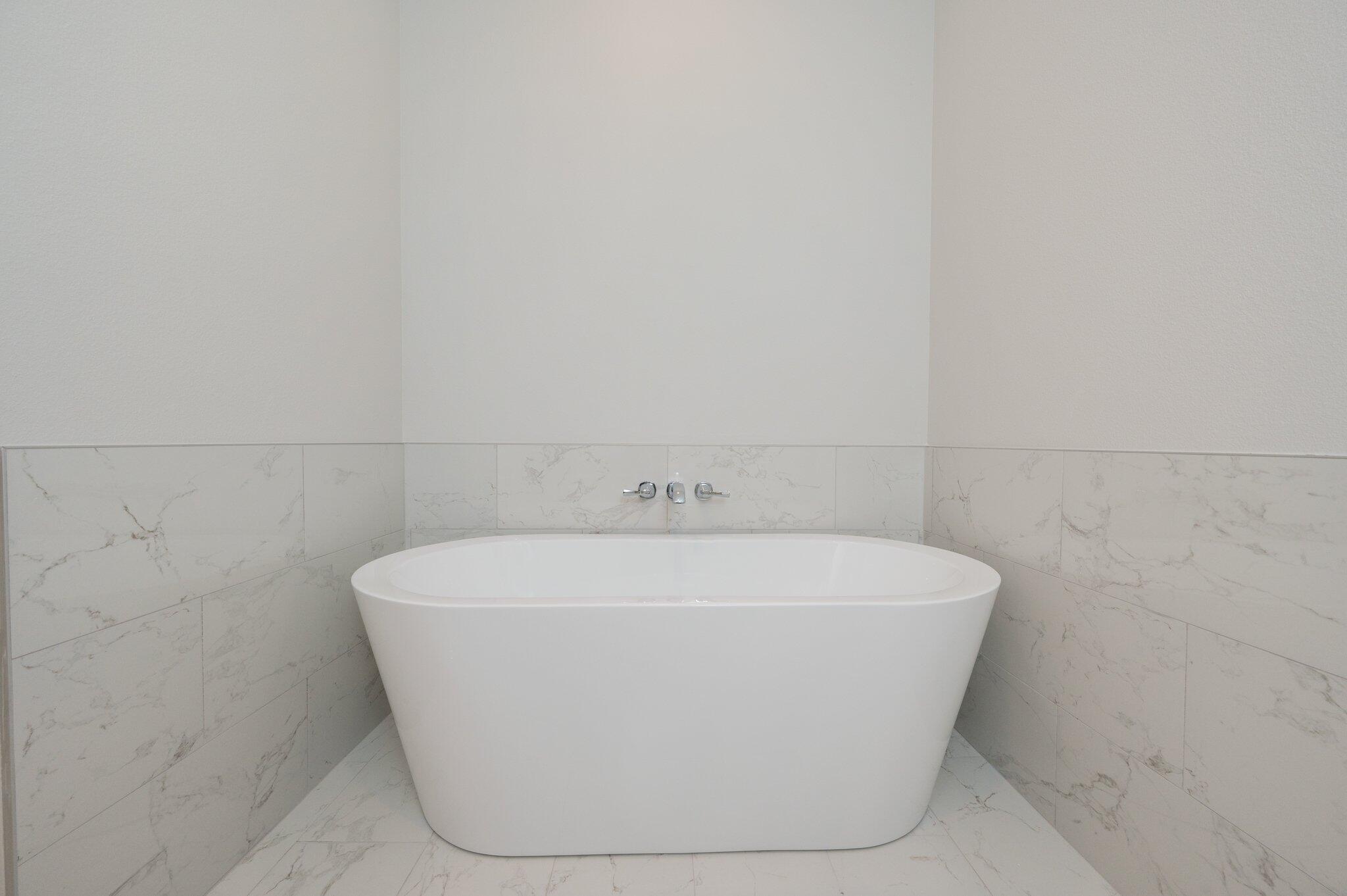 HOMEWOOD EST - Residential