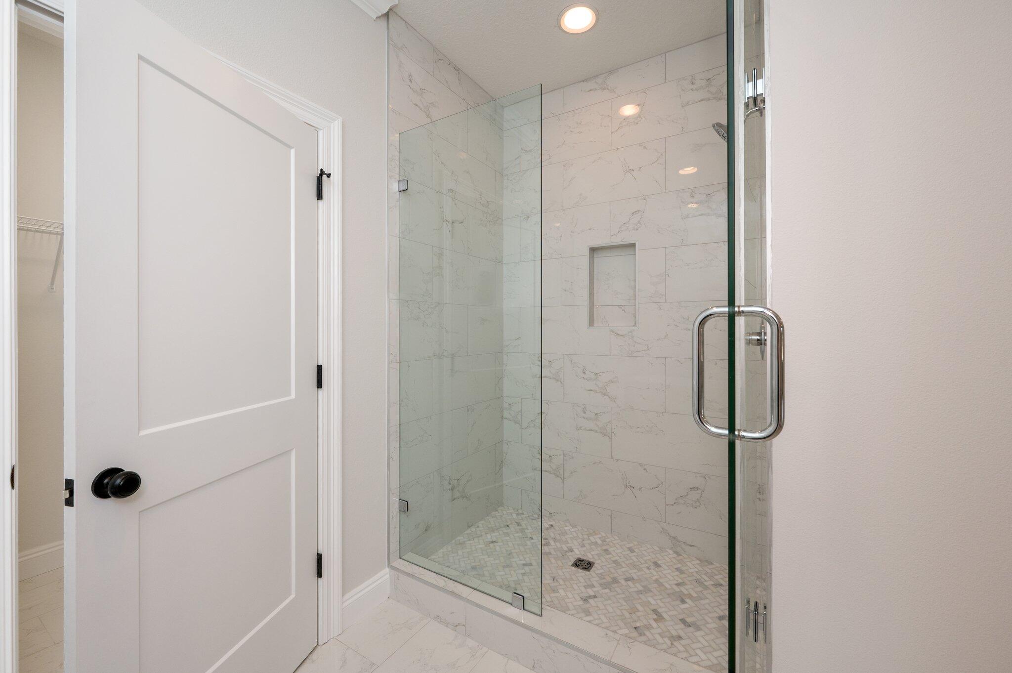 HOMEWOOD EST - Residential