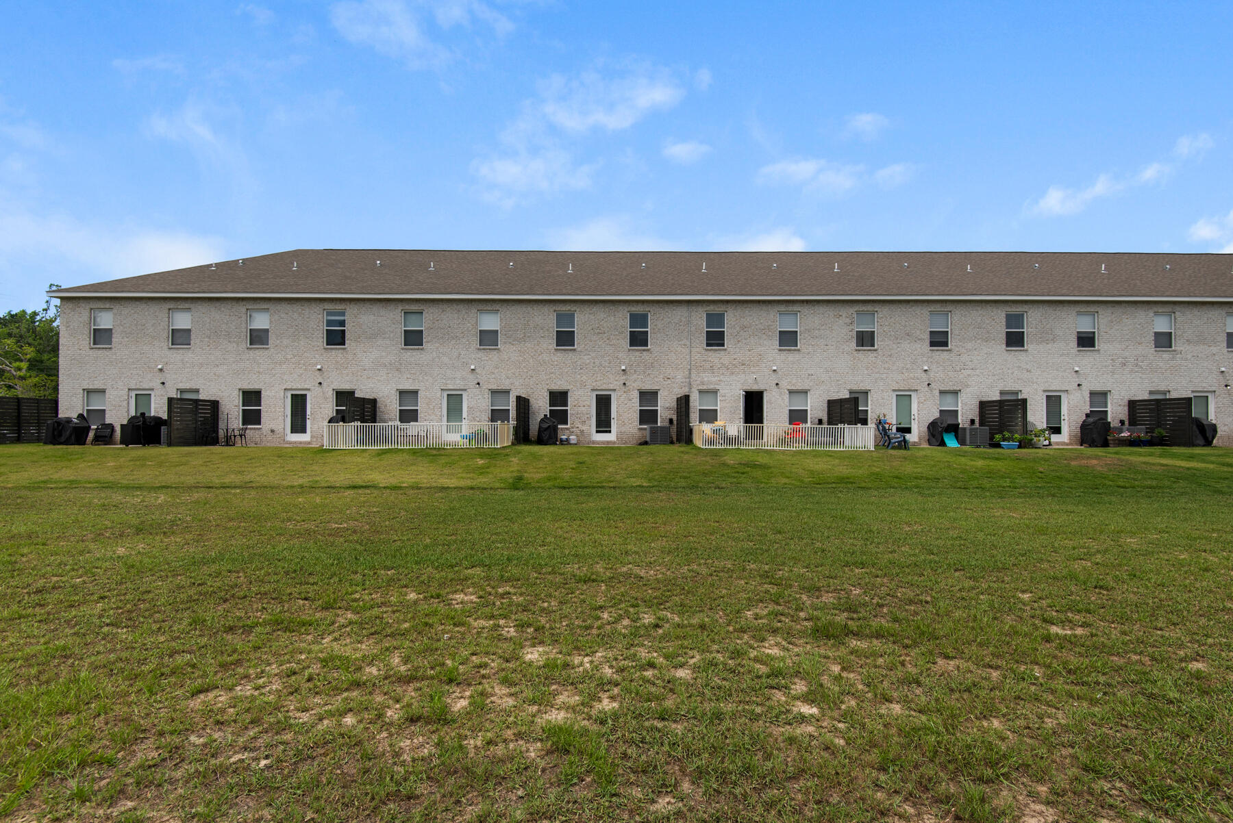 STABLE LANES - Residential Lease