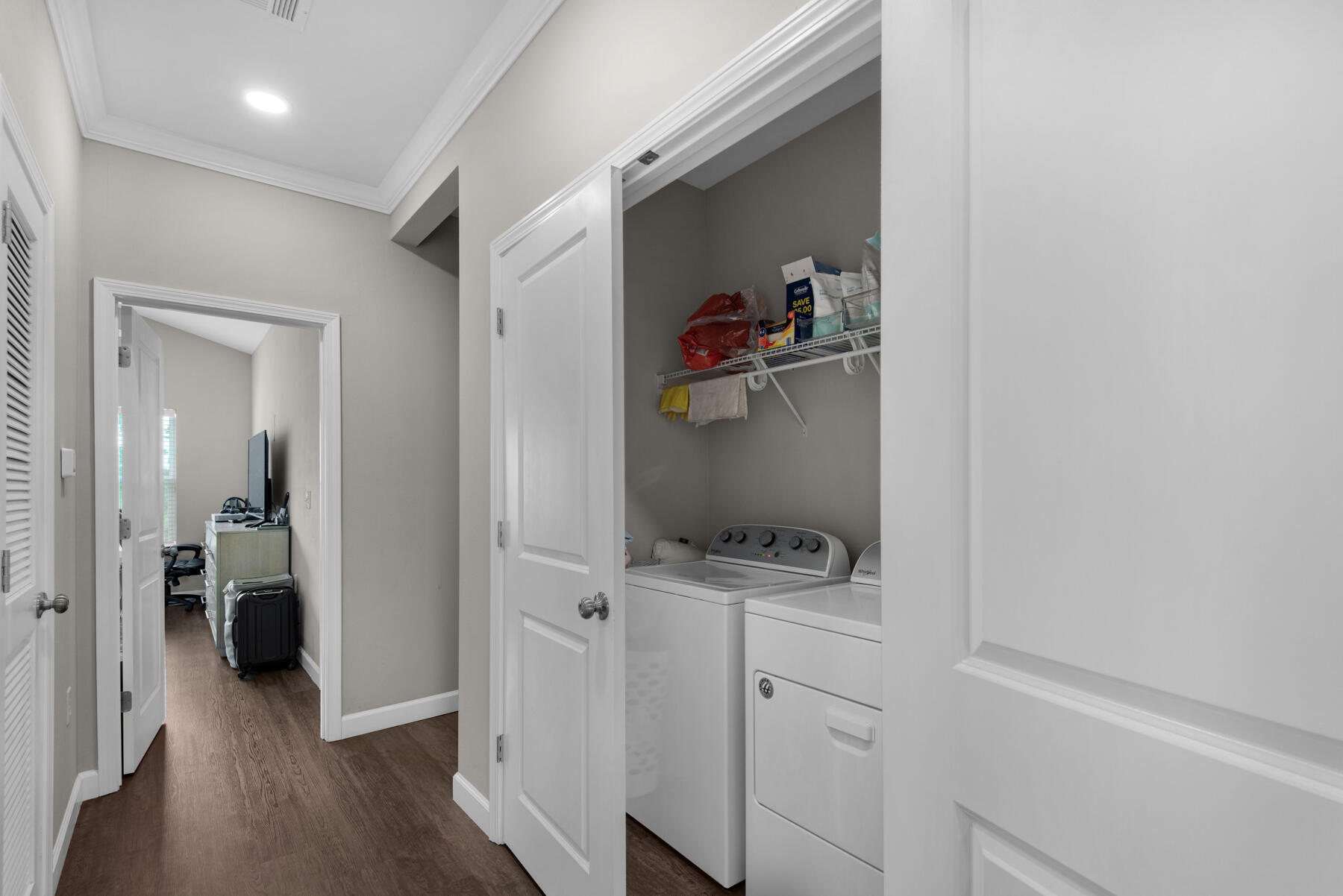 STABLE LANES - Residential Lease