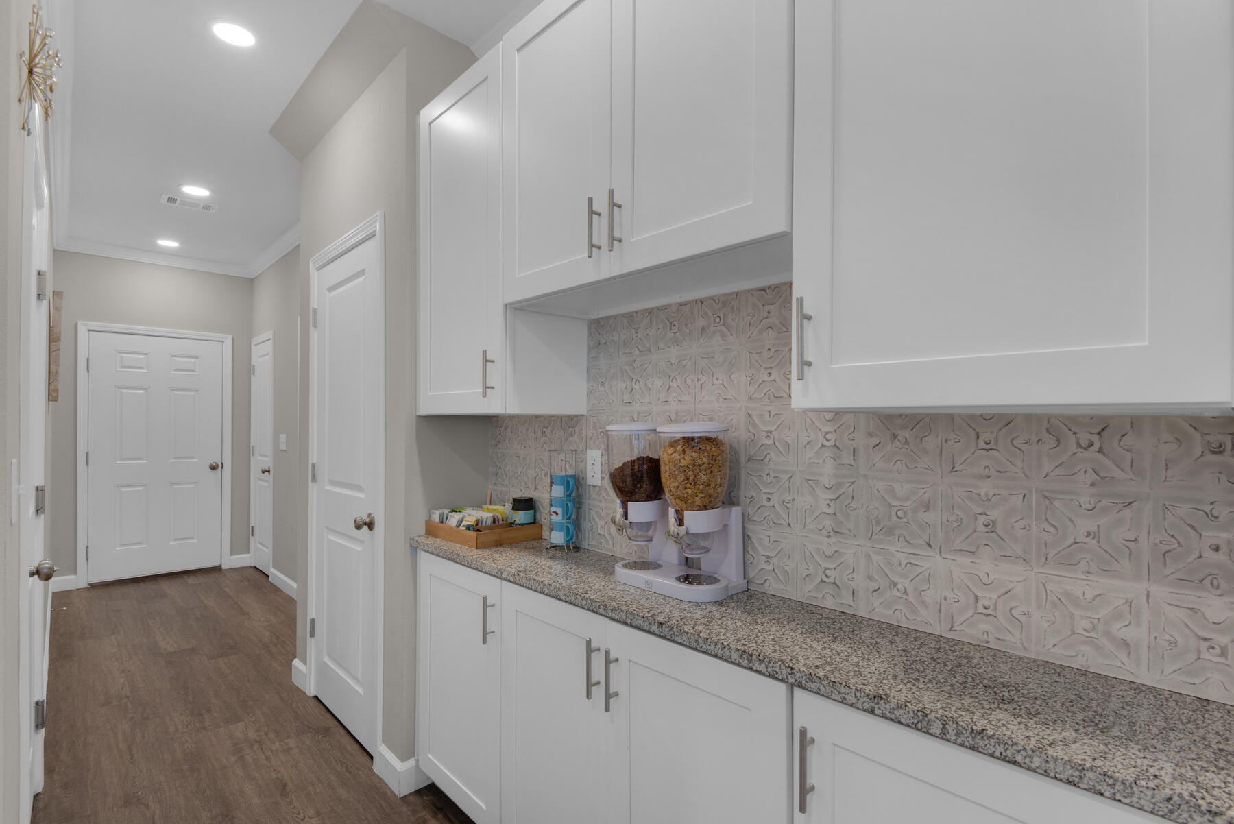 STABLE LANES - Residential Lease