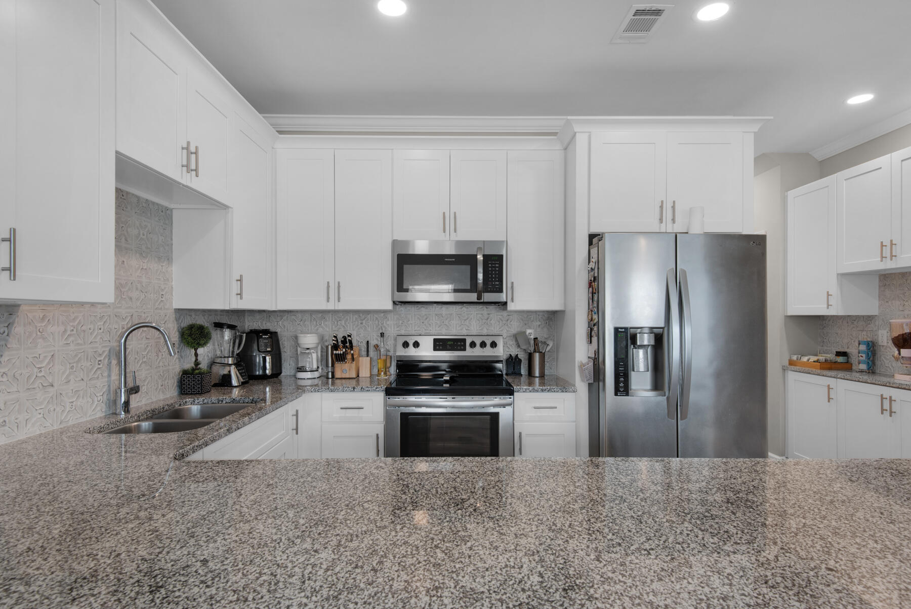 STABLE LANES - Residential Lease