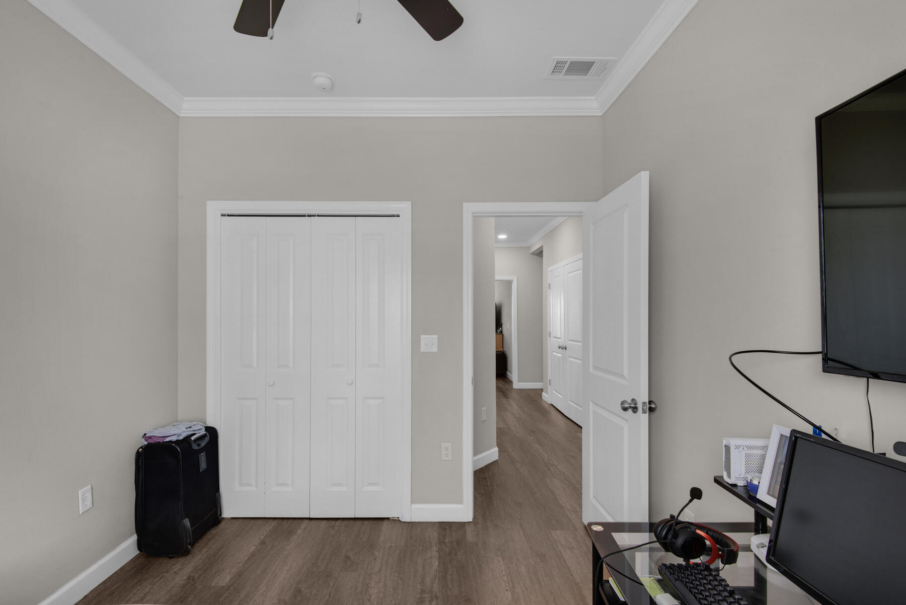 STABLE LANES - Residential Lease