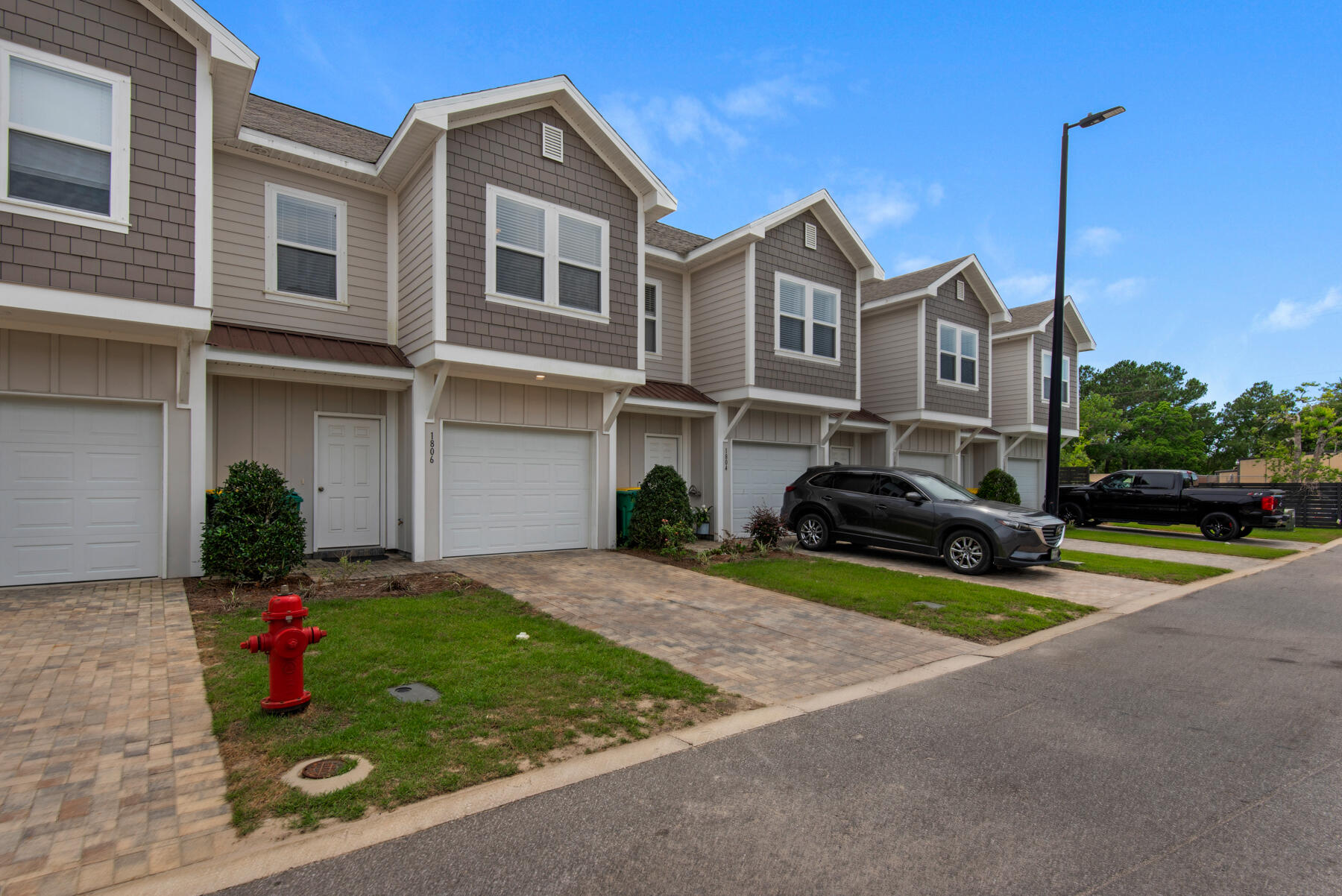 STABLE LANES - Residential Lease