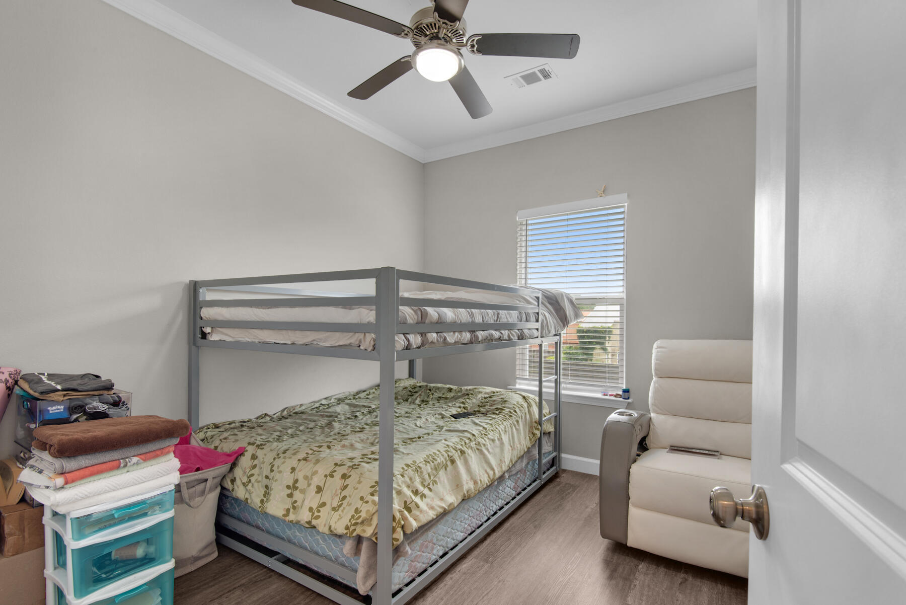 STABLE LANES - Residential Lease