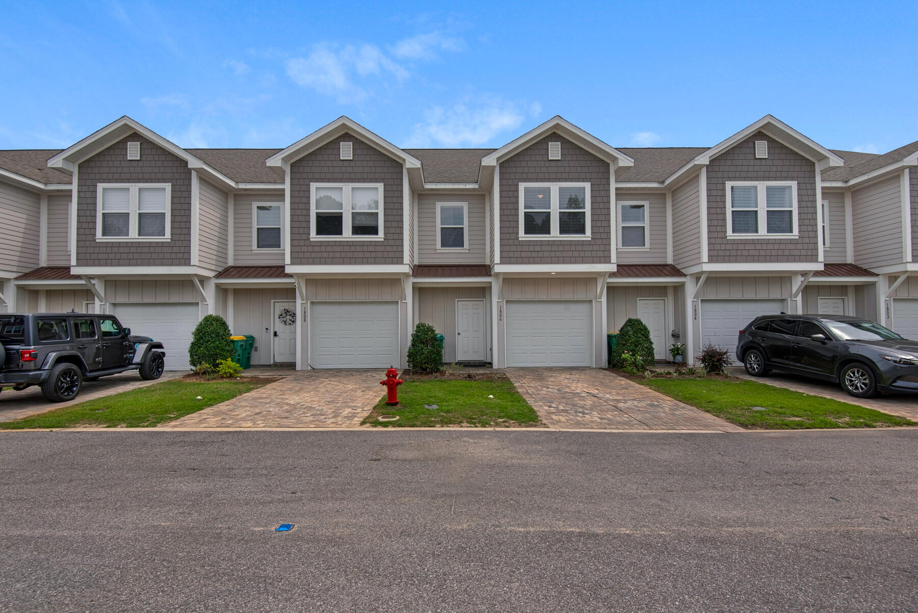 STABLE LANES - Residential Lease