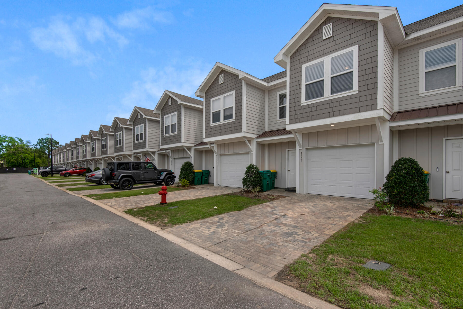 STABLE LANES - Residential Lease