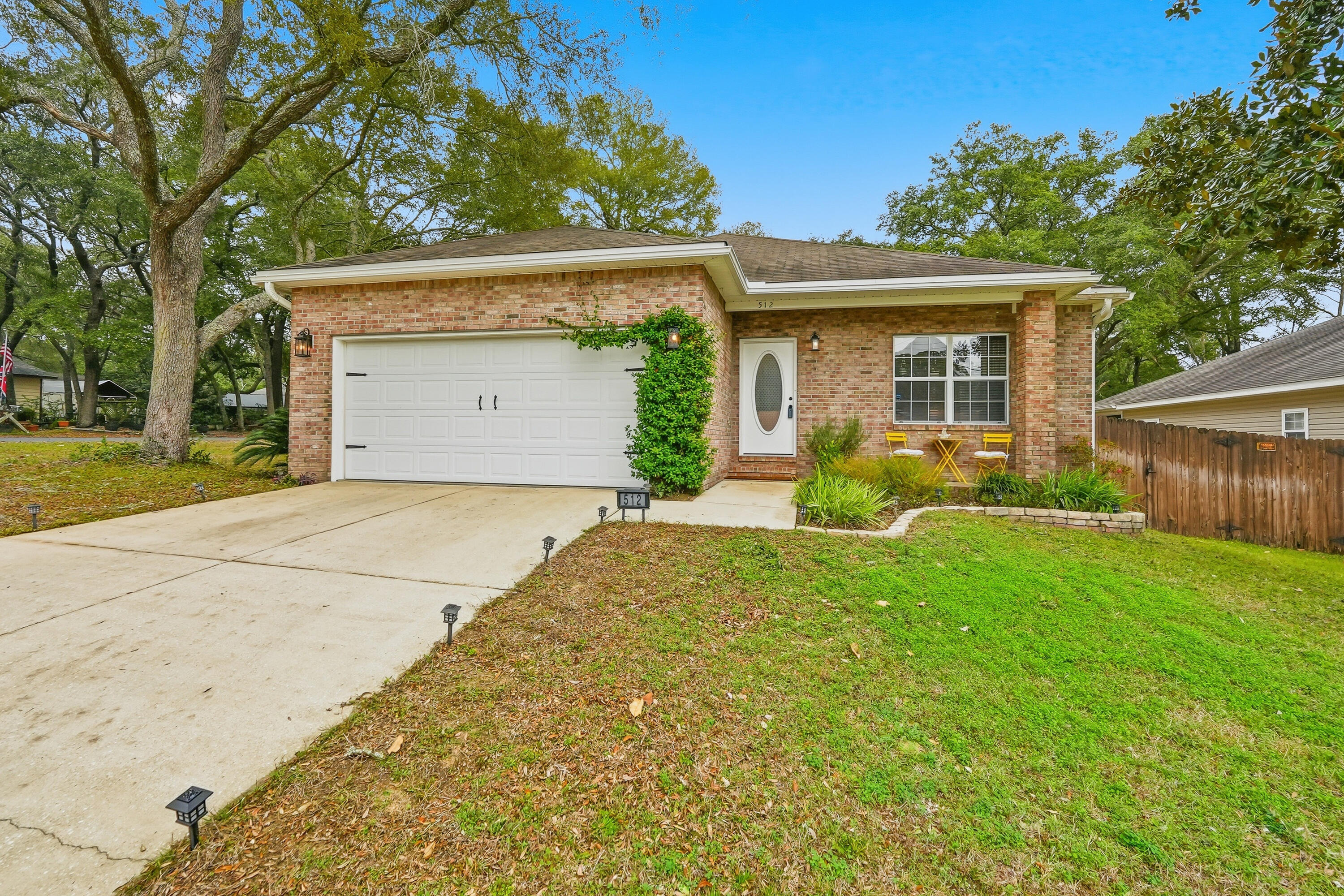 VALPARAISO PINECREST 6 - Residential