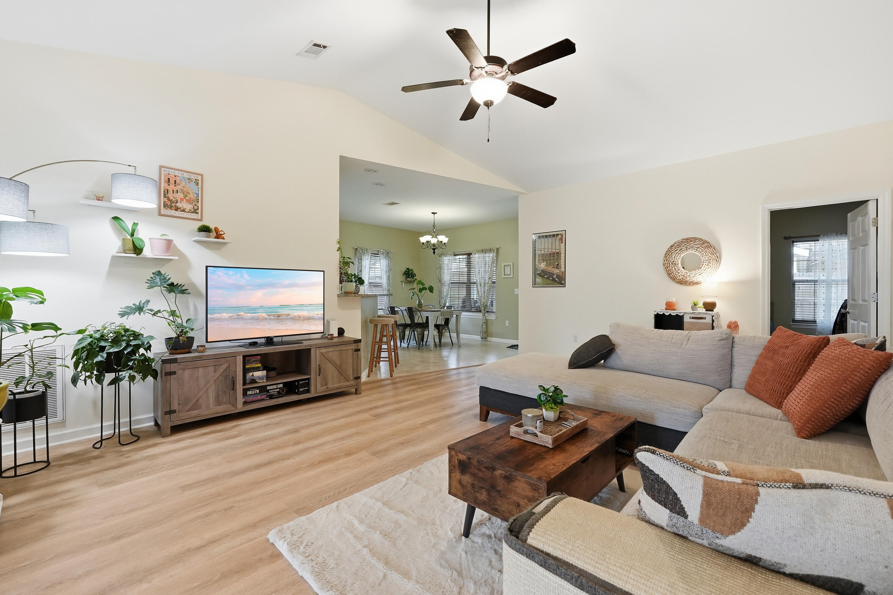 VALPARAISO PINECREST 6 - Residential