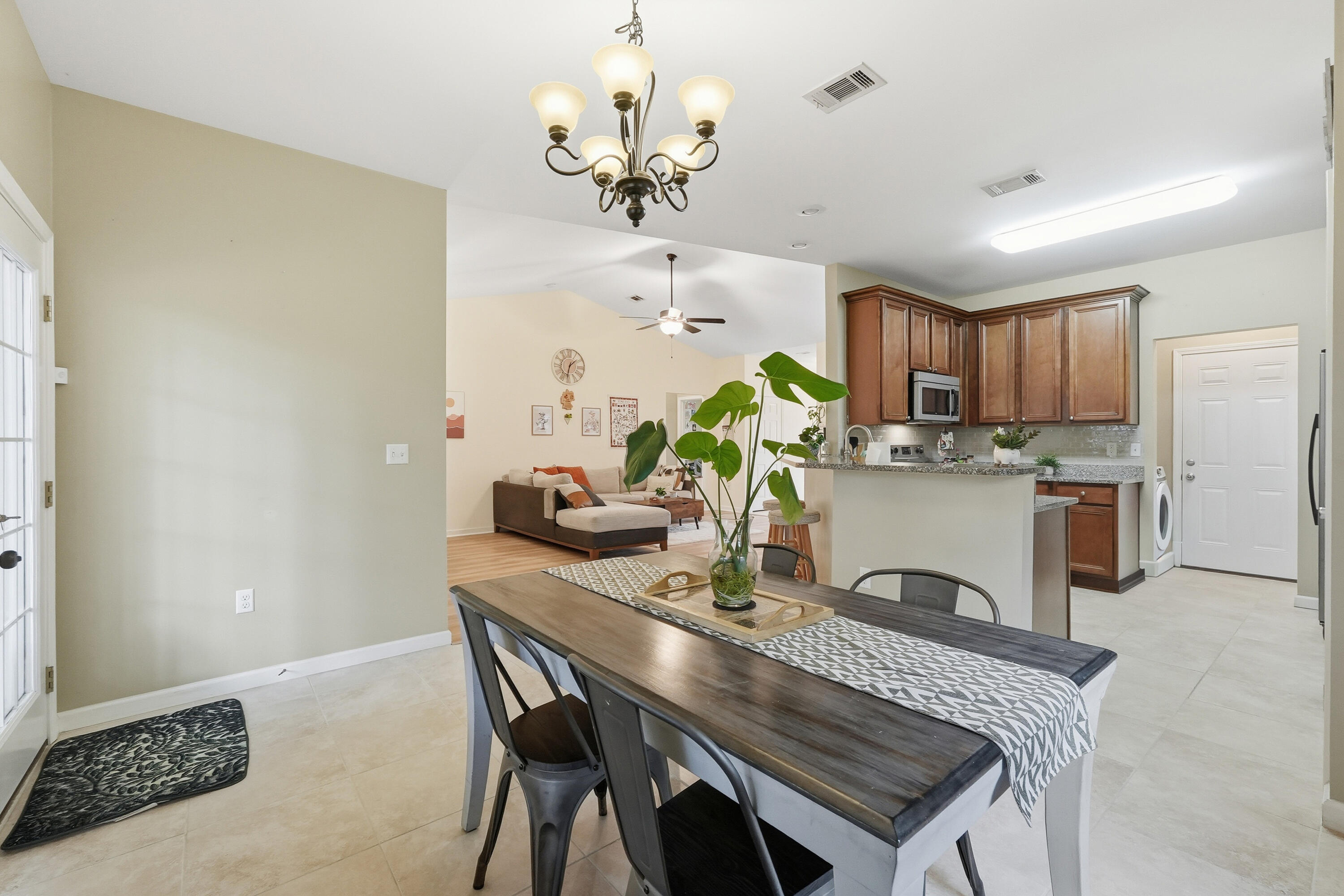 VALPARAISO PINECREST 6 - Residential