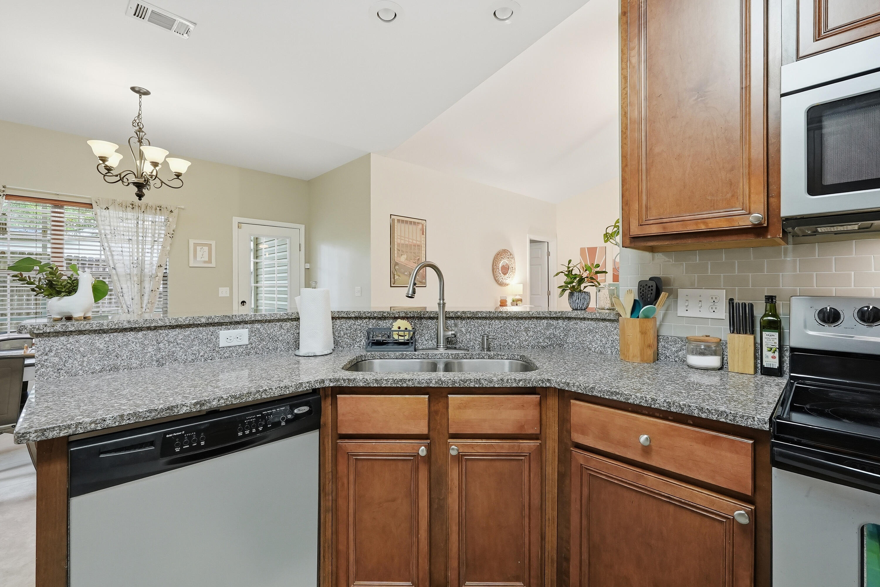 VALPARAISO PINECREST 6 - Residential