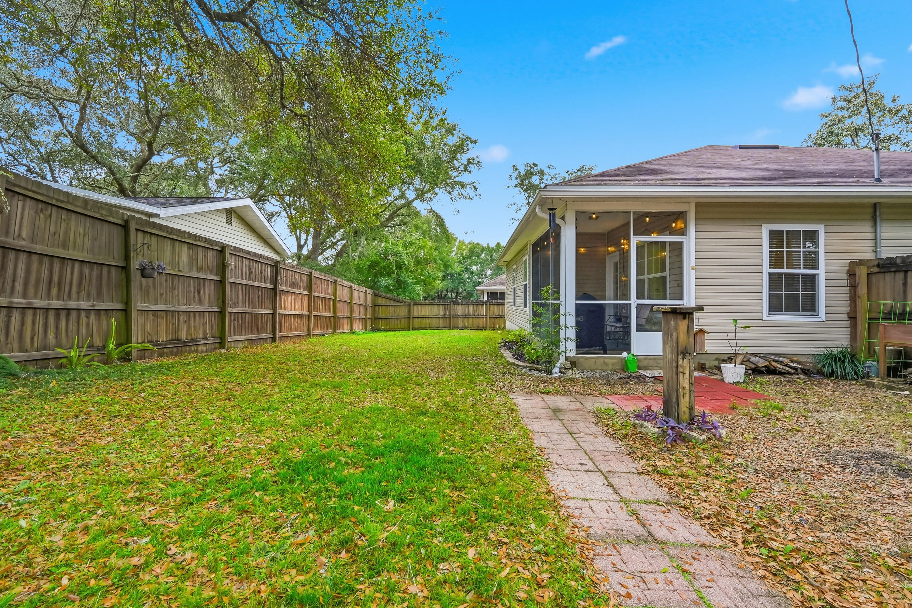 VALPARAISO PINECREST 6 - Residential