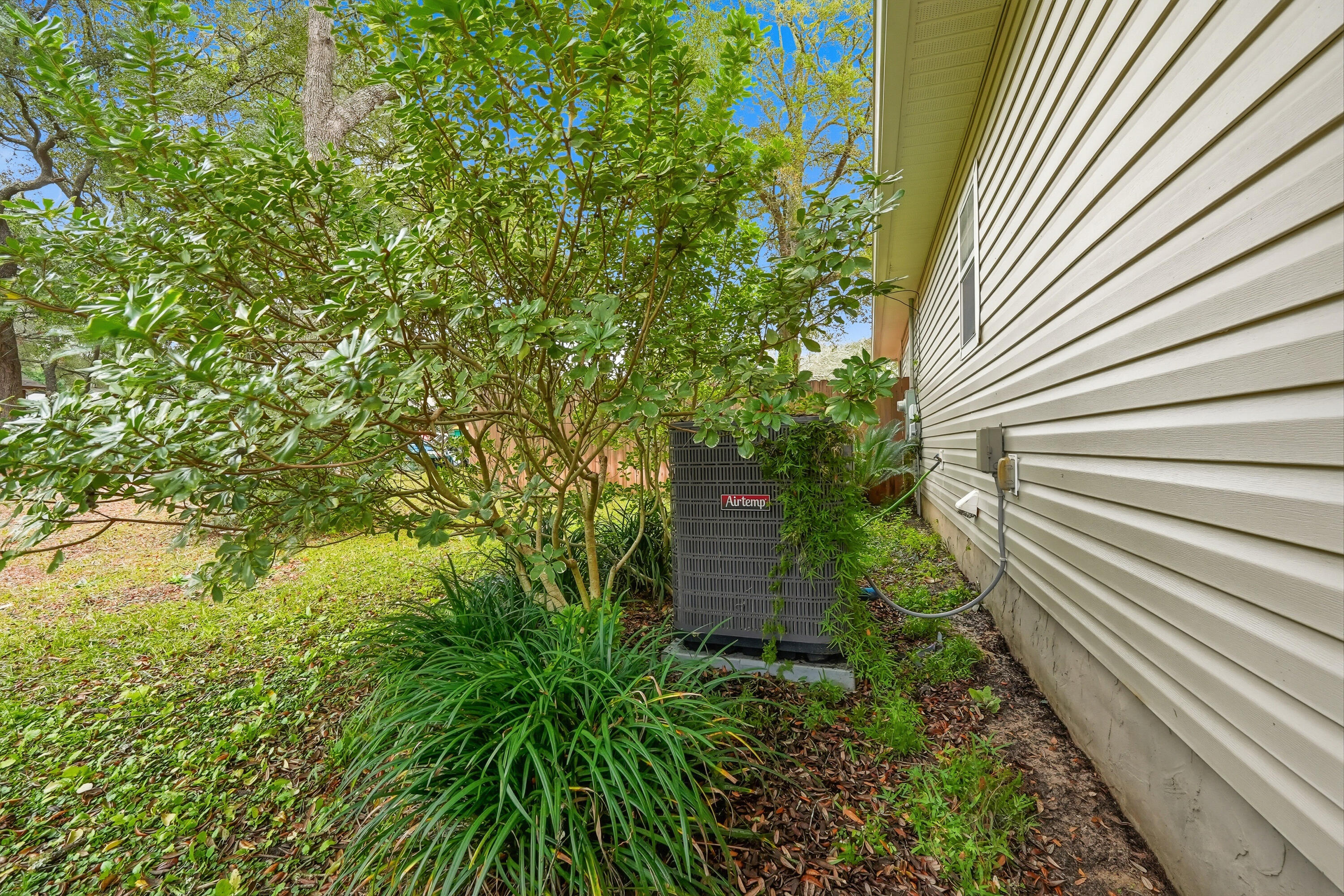 VALPARAISO PINECREST 6 - Residential