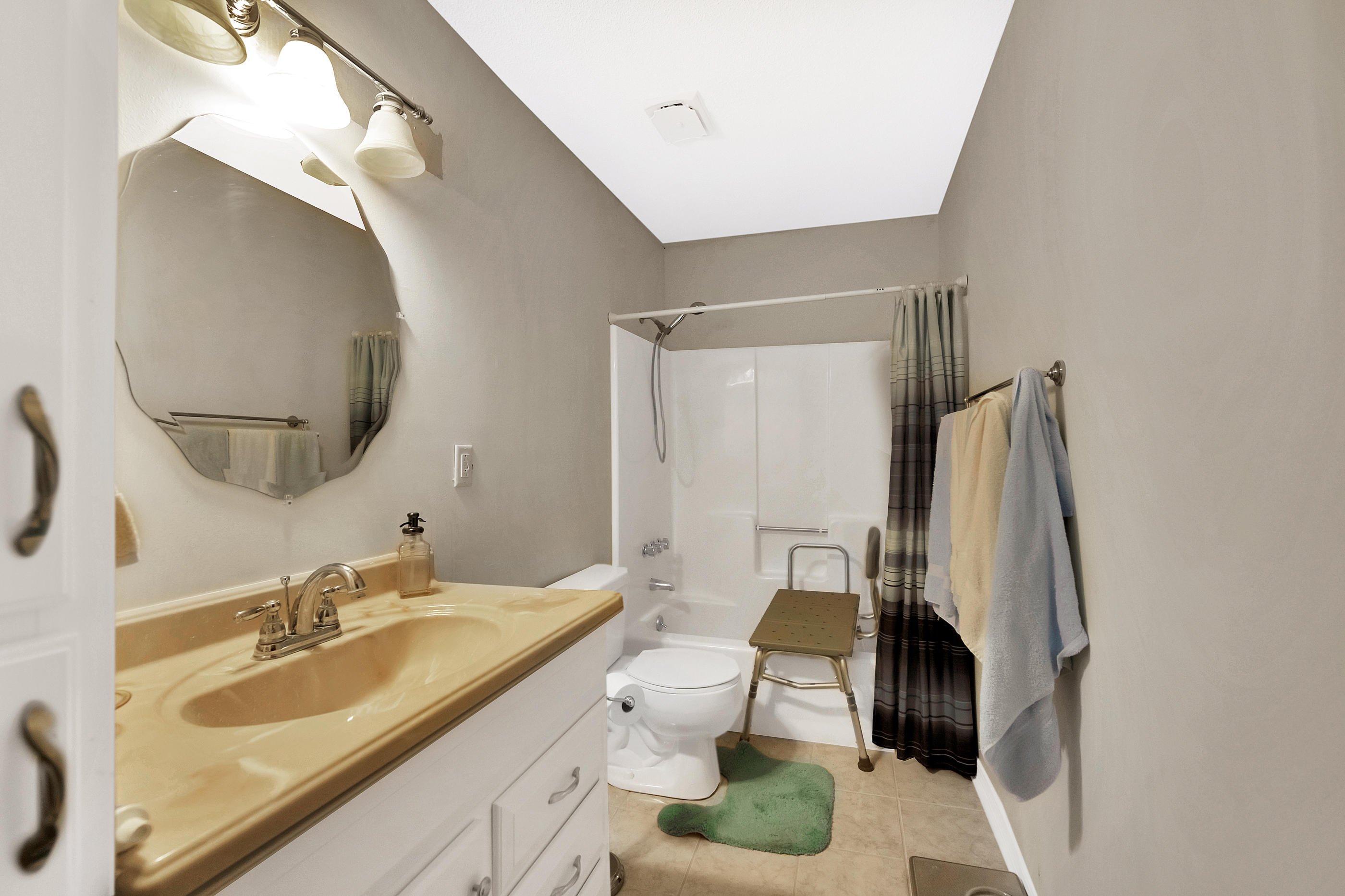 HIDDEN TRAILS PH 3 - Residential