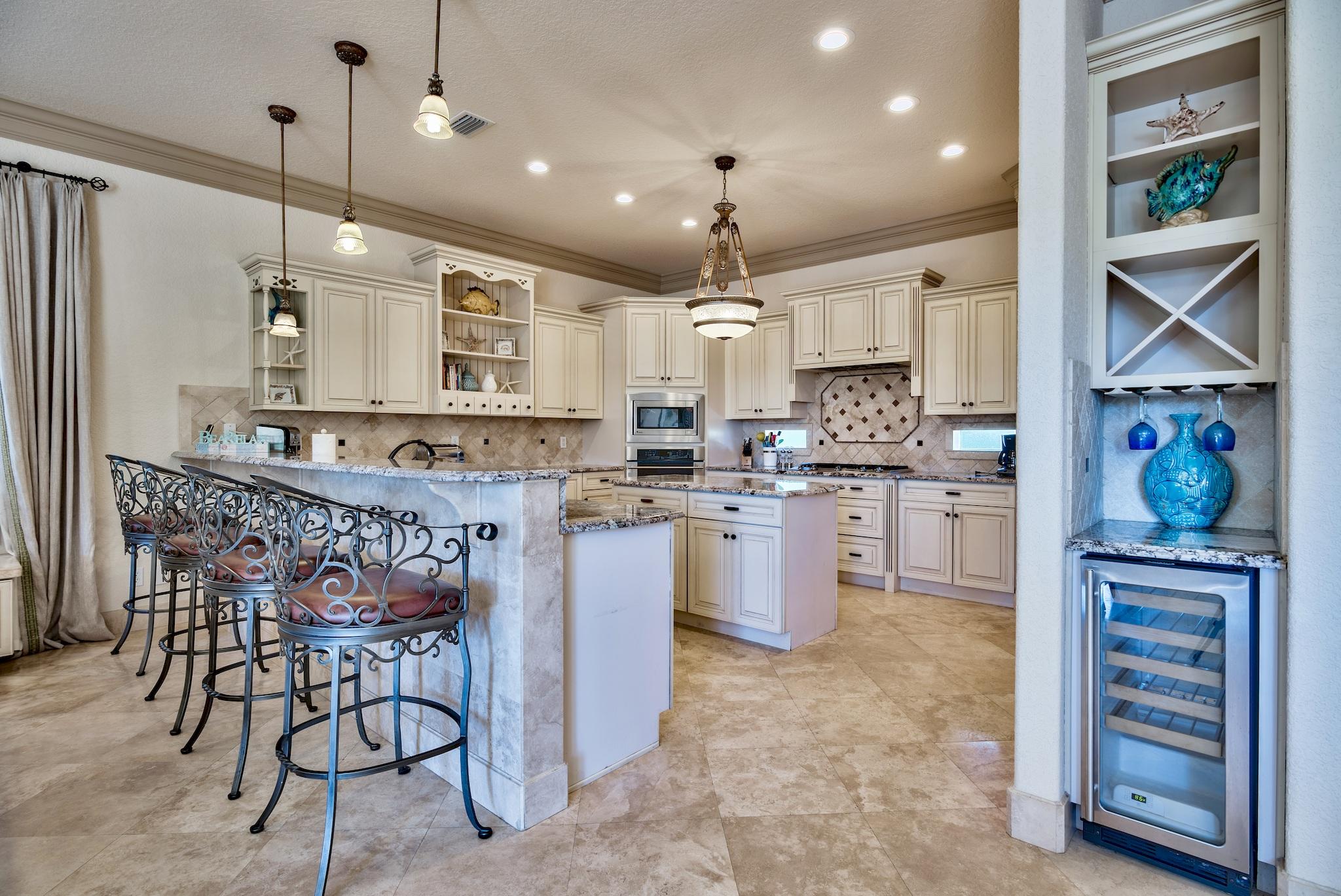 AVALON BEACH ESTATES - Residential