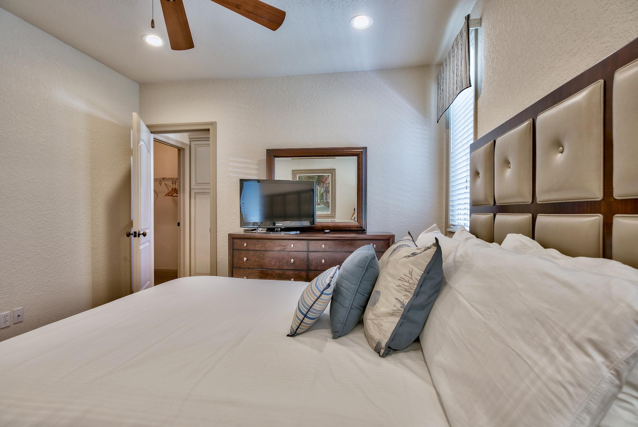 AVALON BEACH ESTATES - Residential