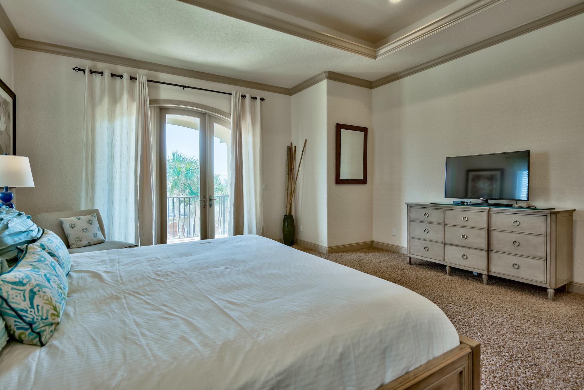 AVALON BEACH ESTATES - Residential
