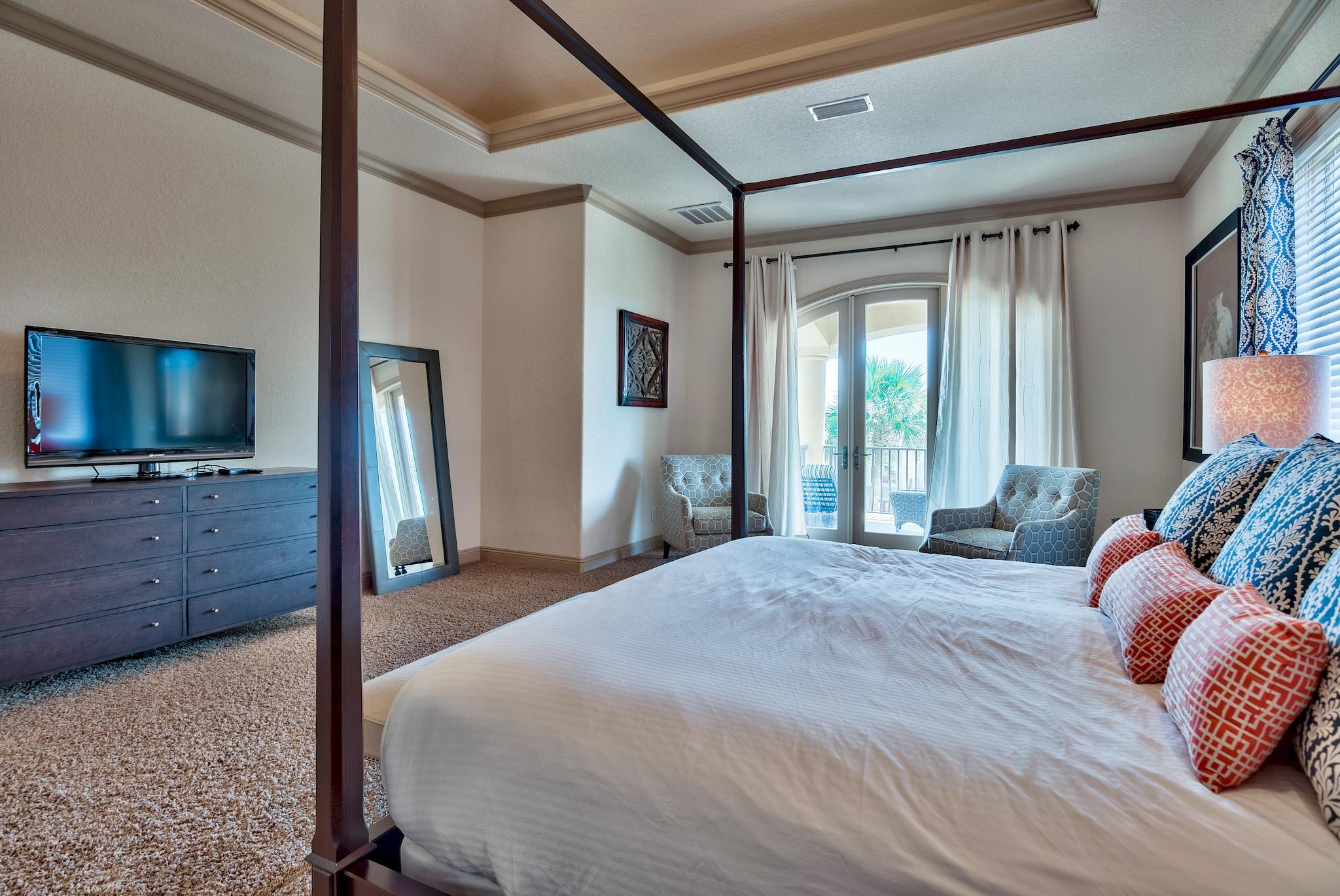 AVALON BEACH ESTATES - Residential