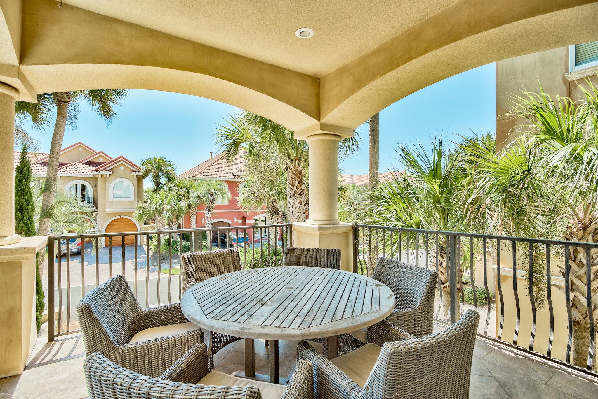 AVALON BEACH ESTATES - Residential
