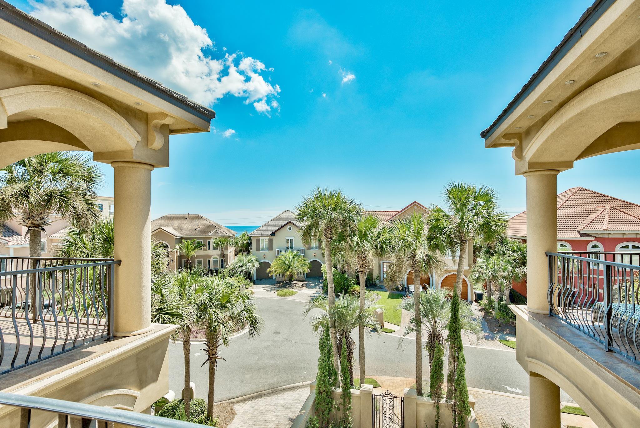 AVALON BEACH ESTATES - Residential