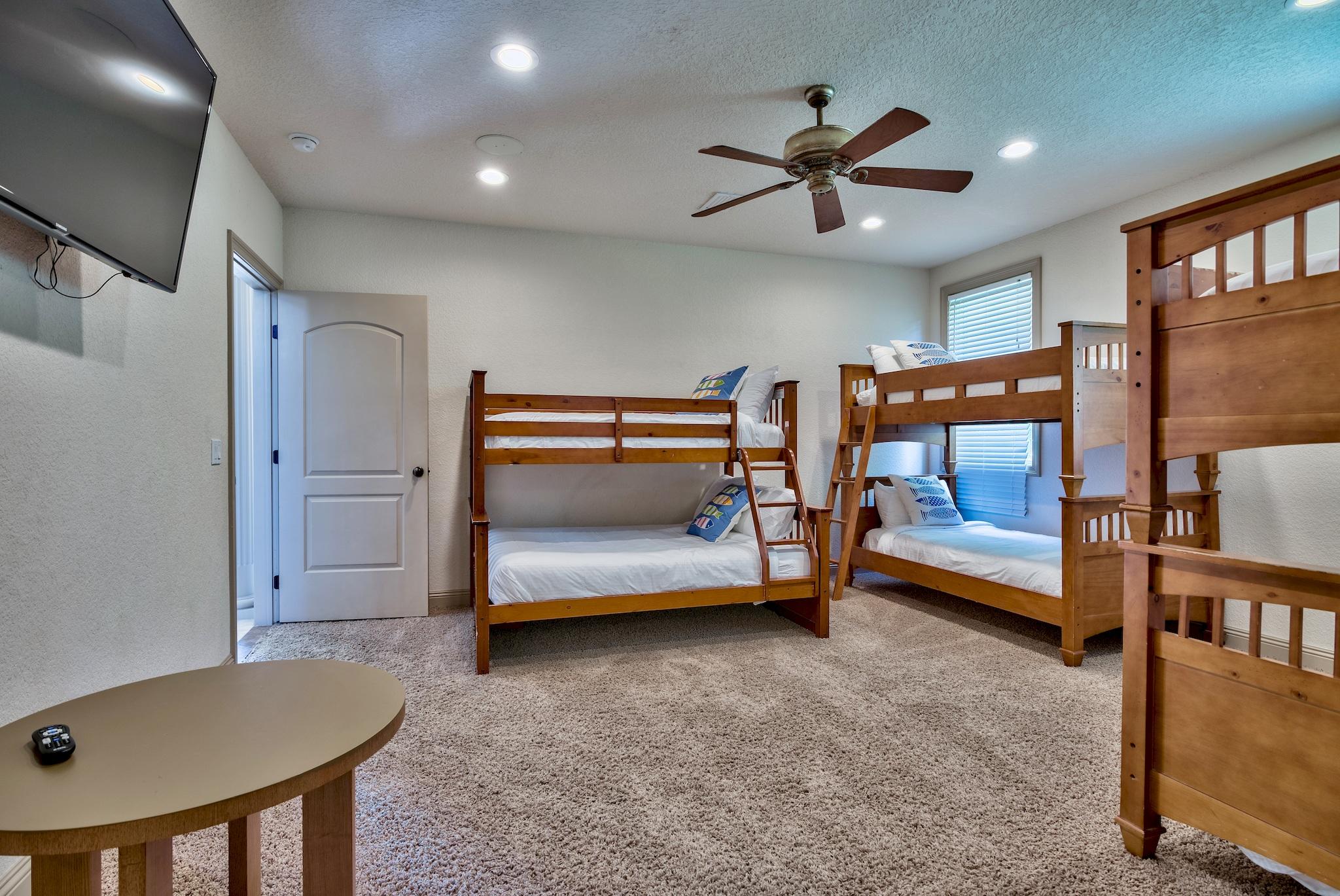AVALON BEACH ESTATES - Residential