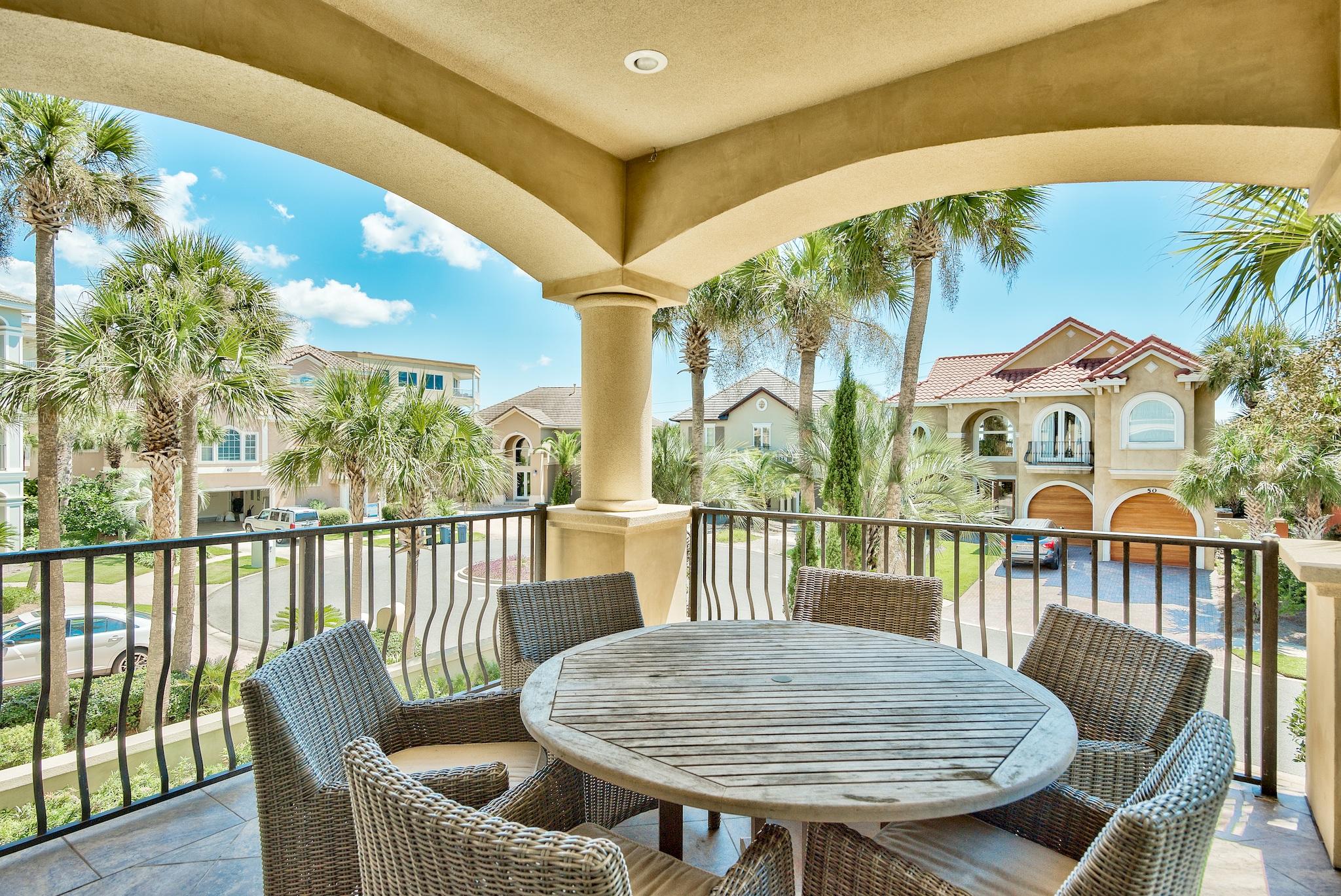 AVALON BEACH ESTATES - Residential