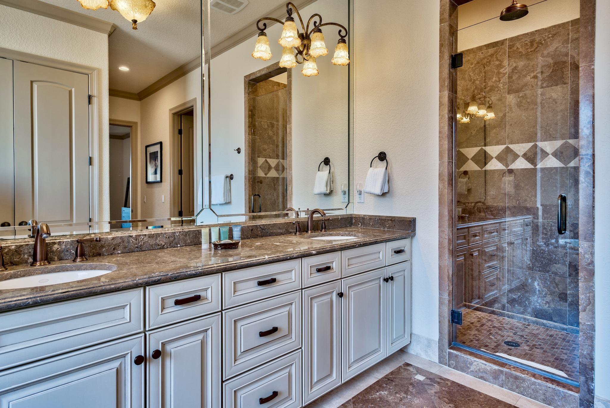 AVALON BEACH ESTATES - Residential