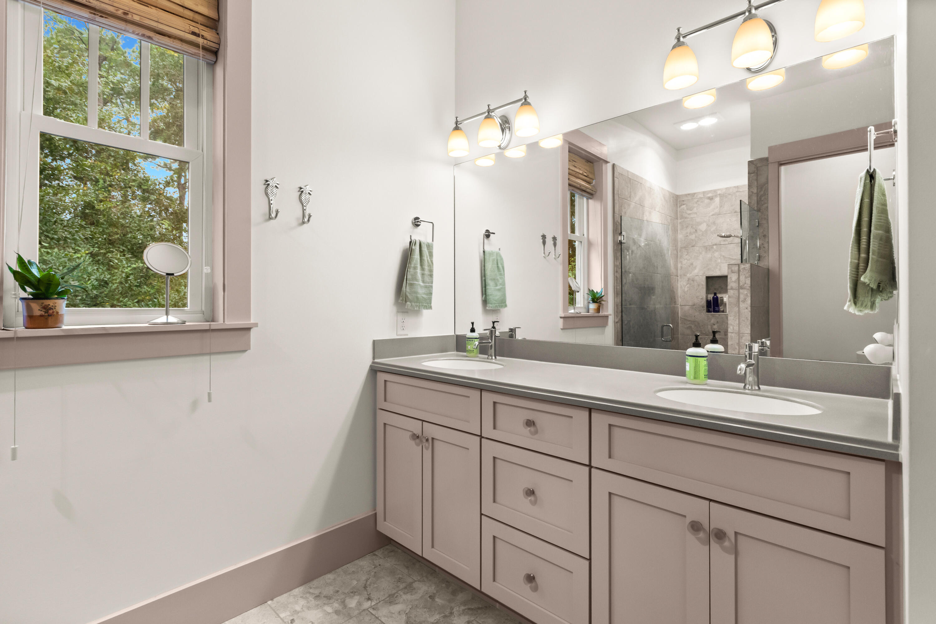 SEABREEZE FOREST - Residential